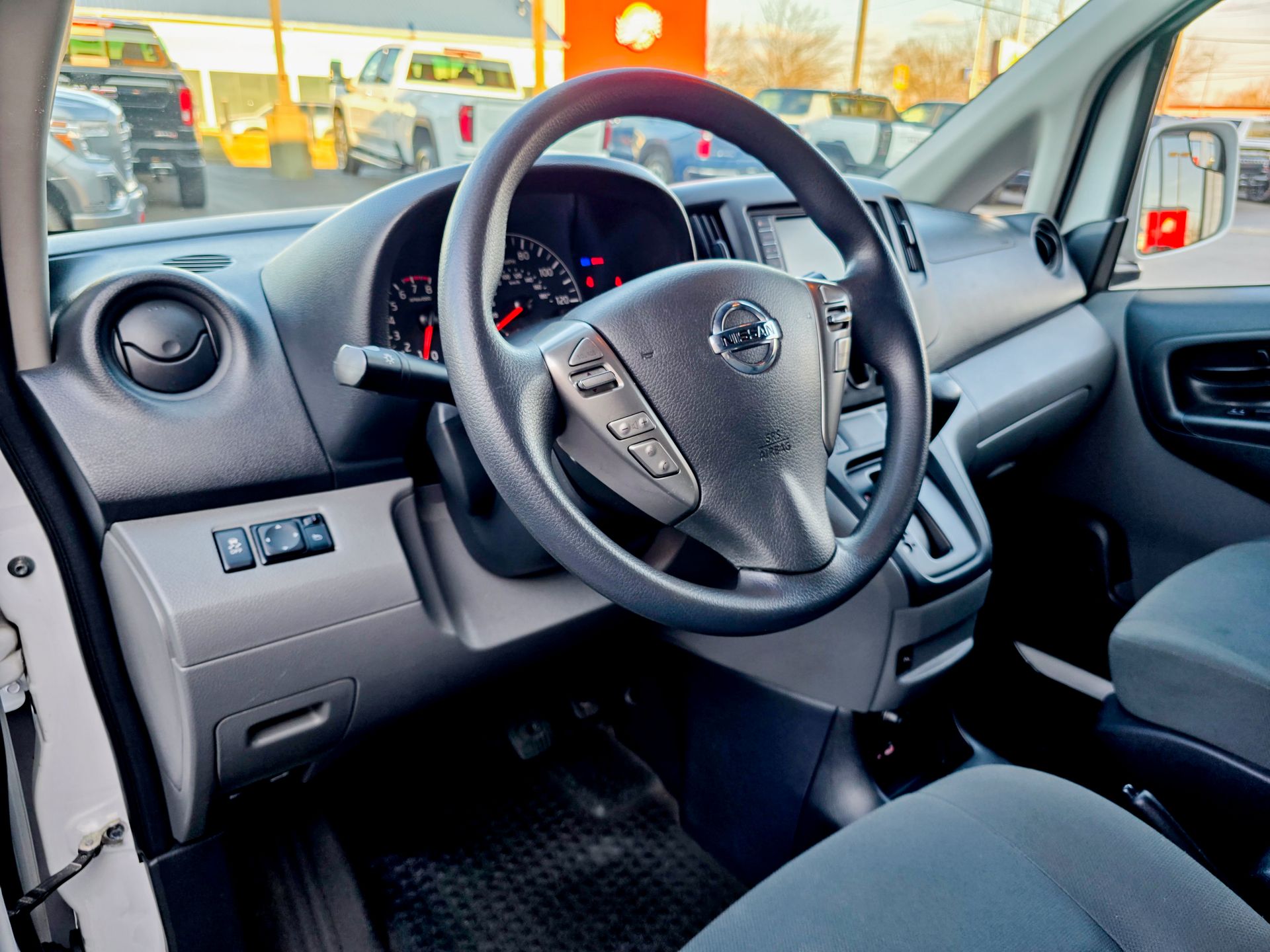 View vehicle photo 5