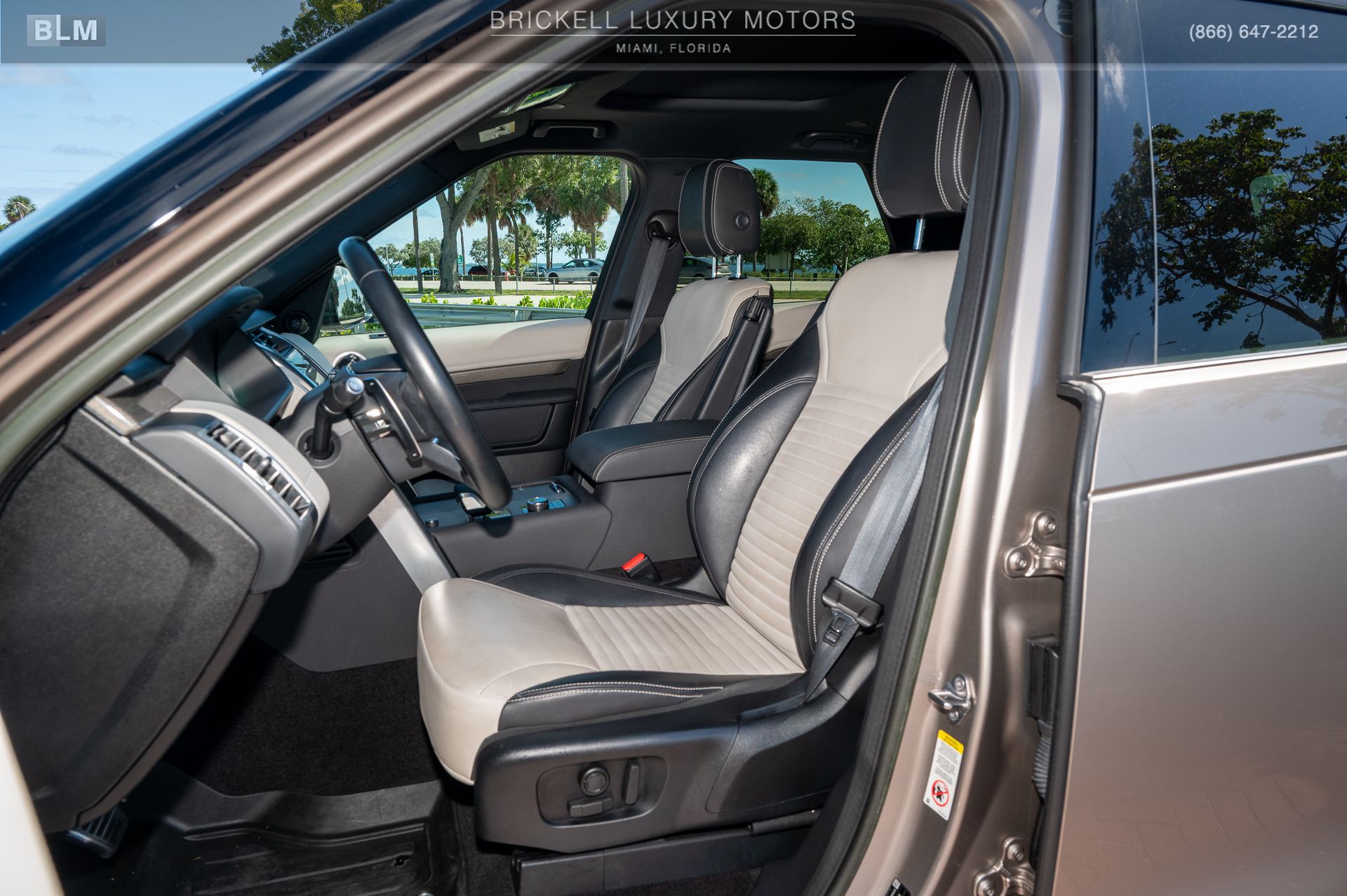 2023 Land Rover Discovery S R Dynamic - Photo 7