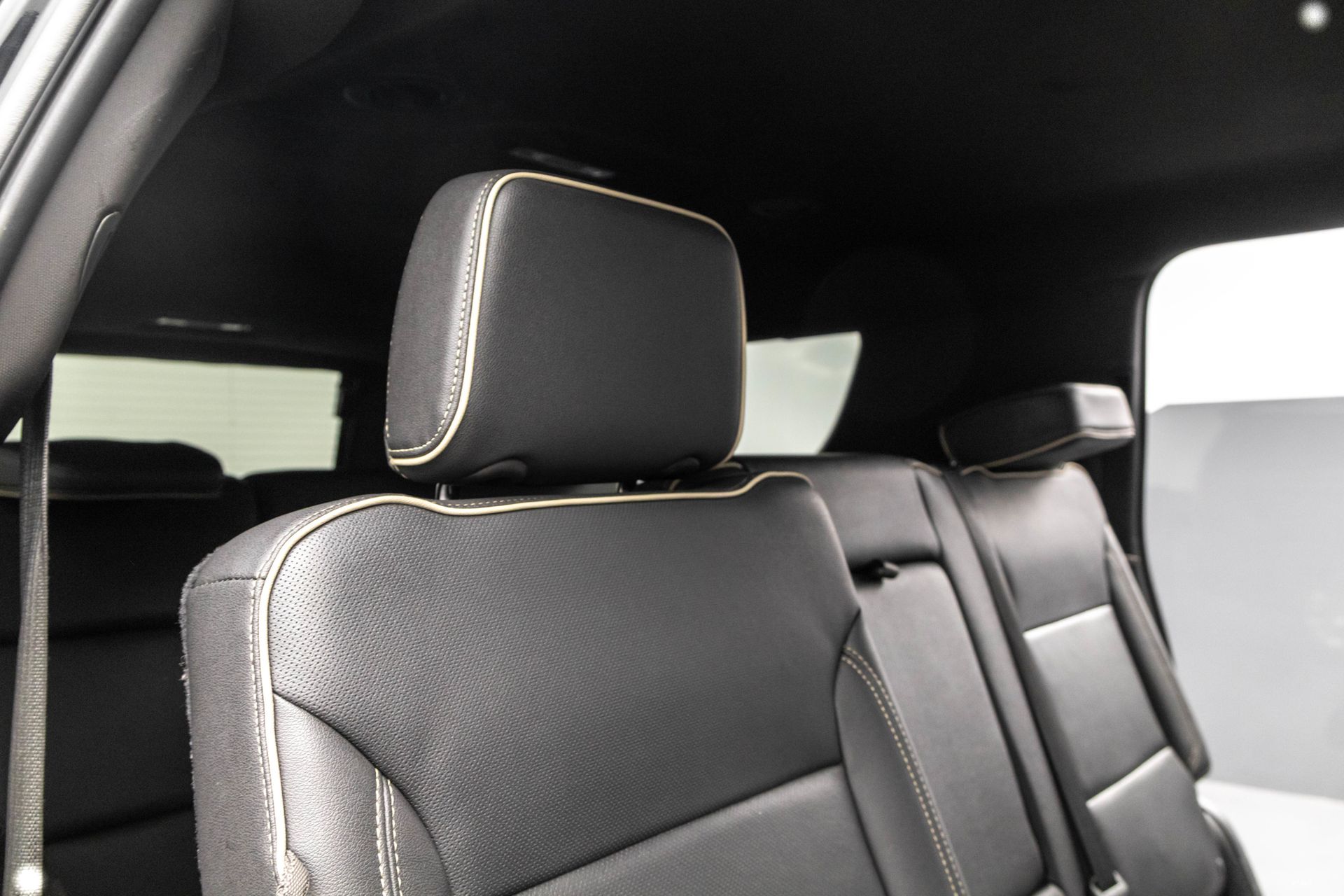 2021 GMC YUKON XL - Image 33