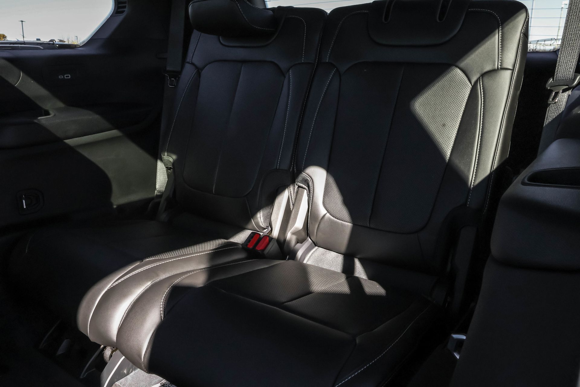 2025 JEEP GRAND CHEROKEE L - Image 16