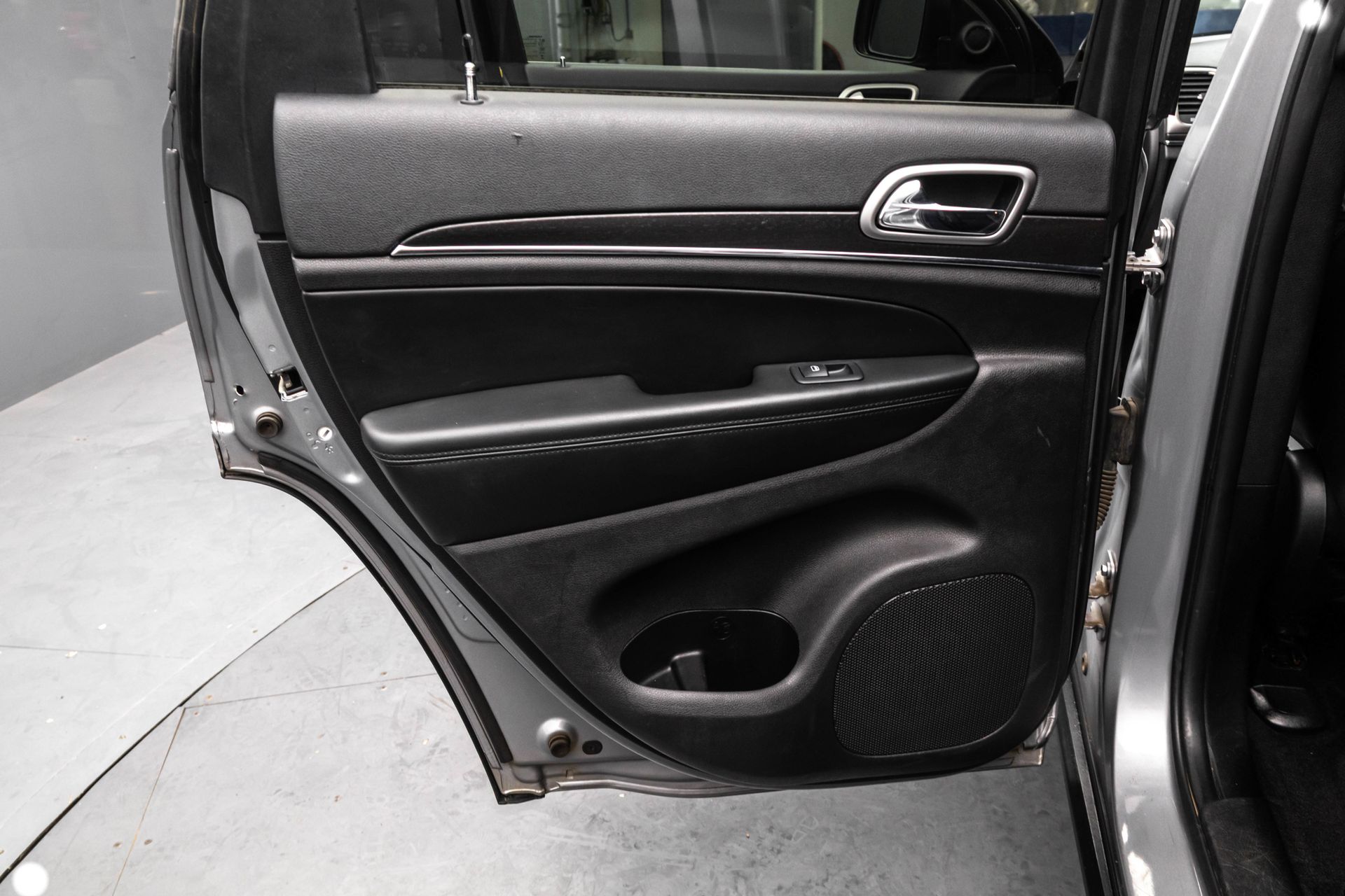 2018 JEEP GRAND CHEROKEE - Image 30