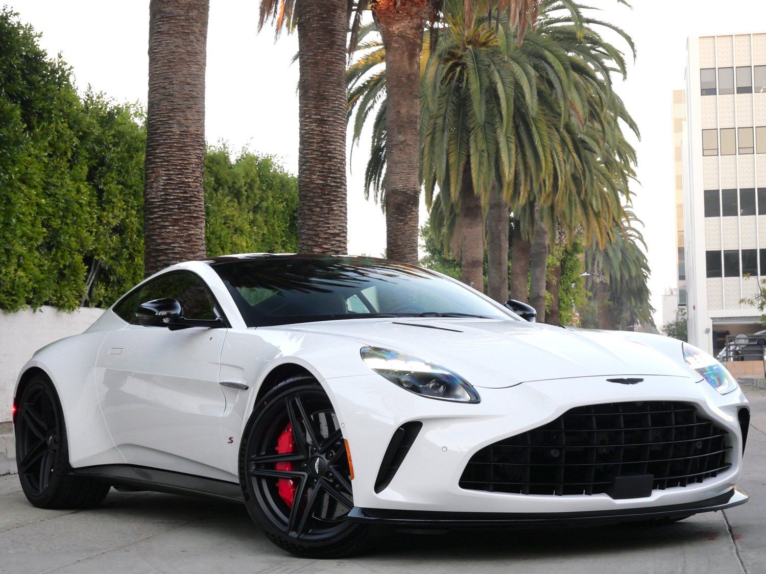 2026 Aston Martin Vantage S Coupe RWD