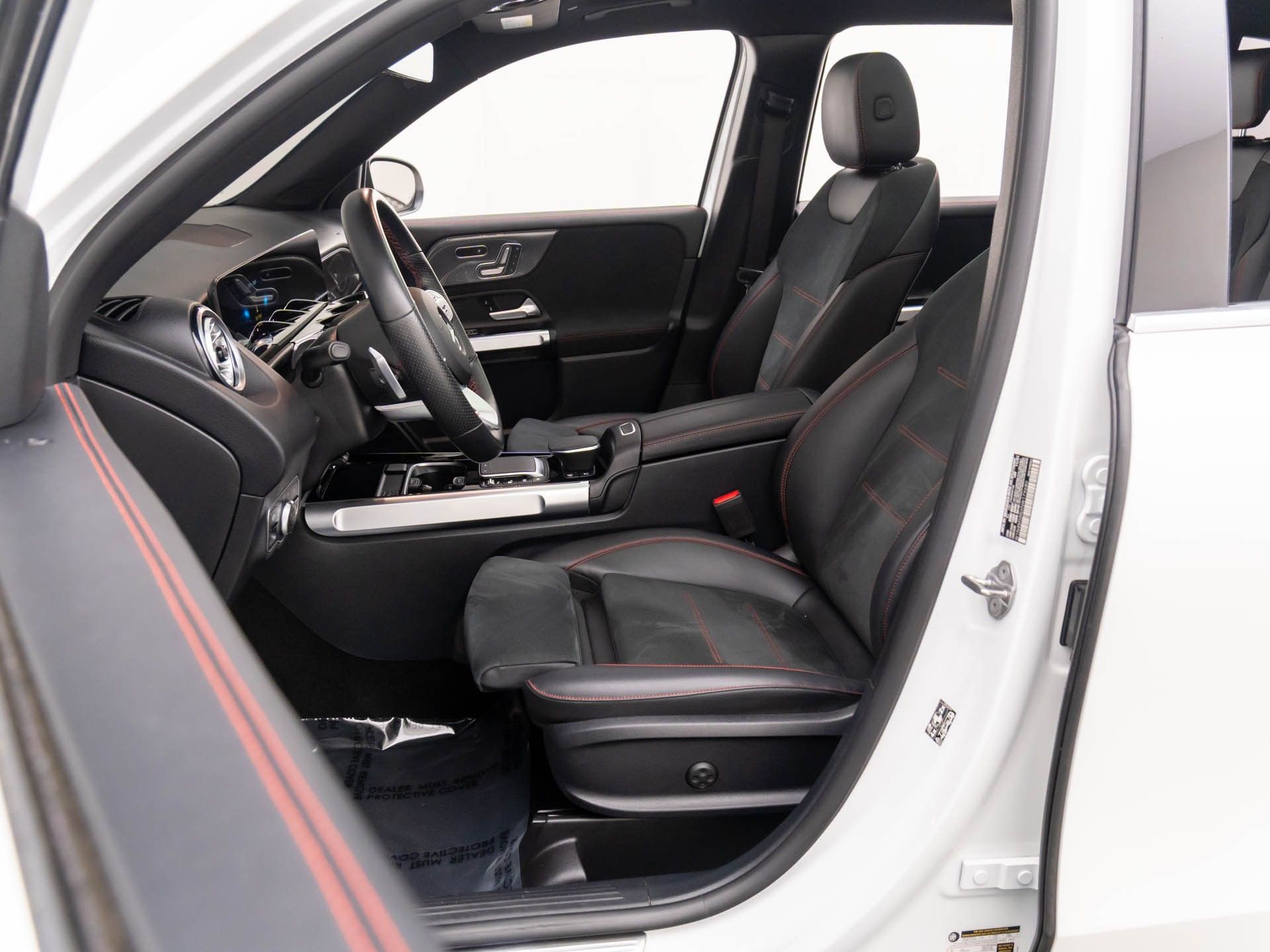 2022 Mercedes-Benz GLB GLB 35 AMG photo