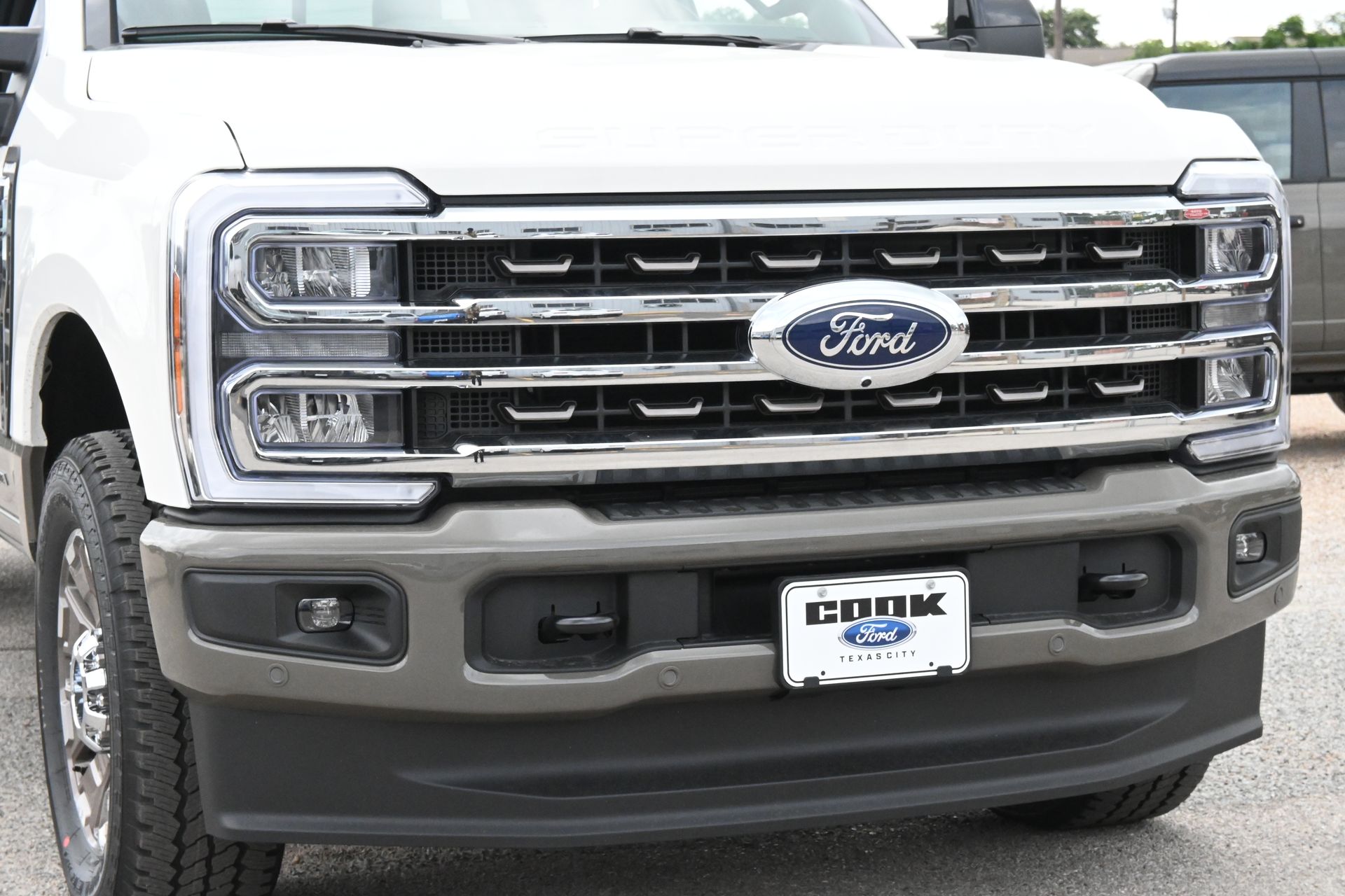 2026 Ford F-350SD King Ranch White at EAG Ford Navasota