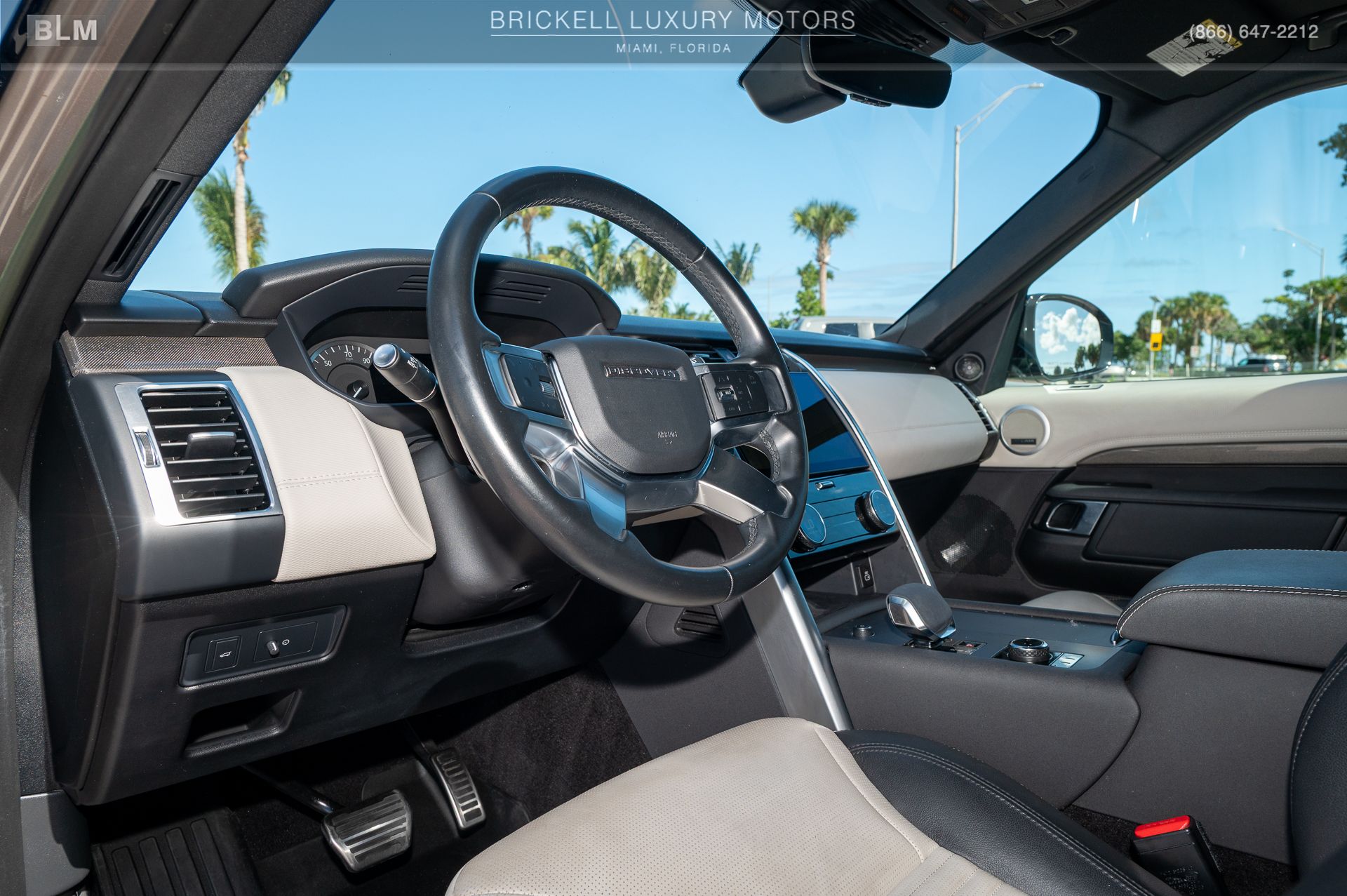 2023 Land Rover Discovery S R Dynamic - Photo 6