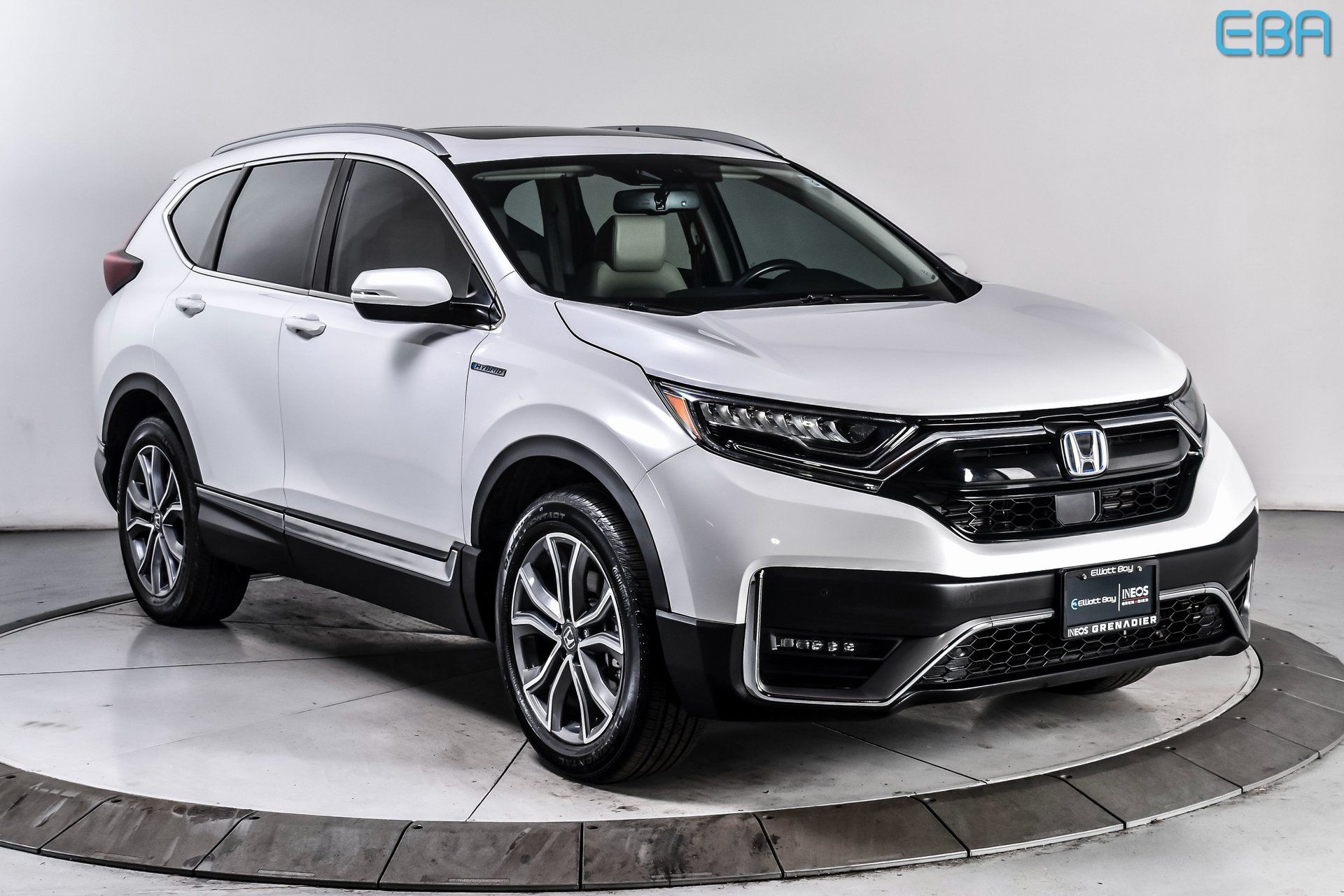 2022 Honda CR-V Hybrid Touring AWD's photo