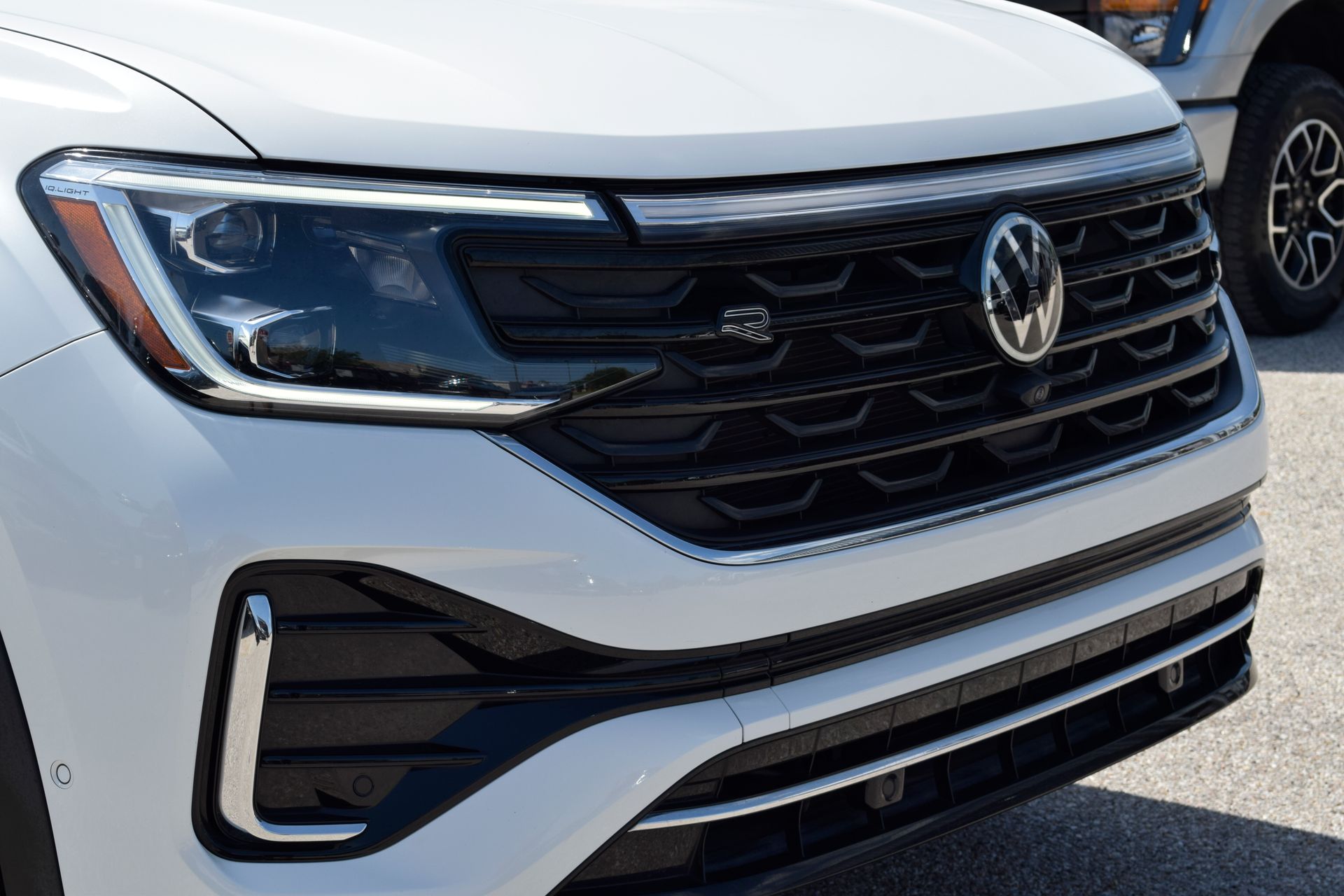 2024 Volkswagen Atlas 2.0T SEL Premium R-Line White at Don McGill Toyota