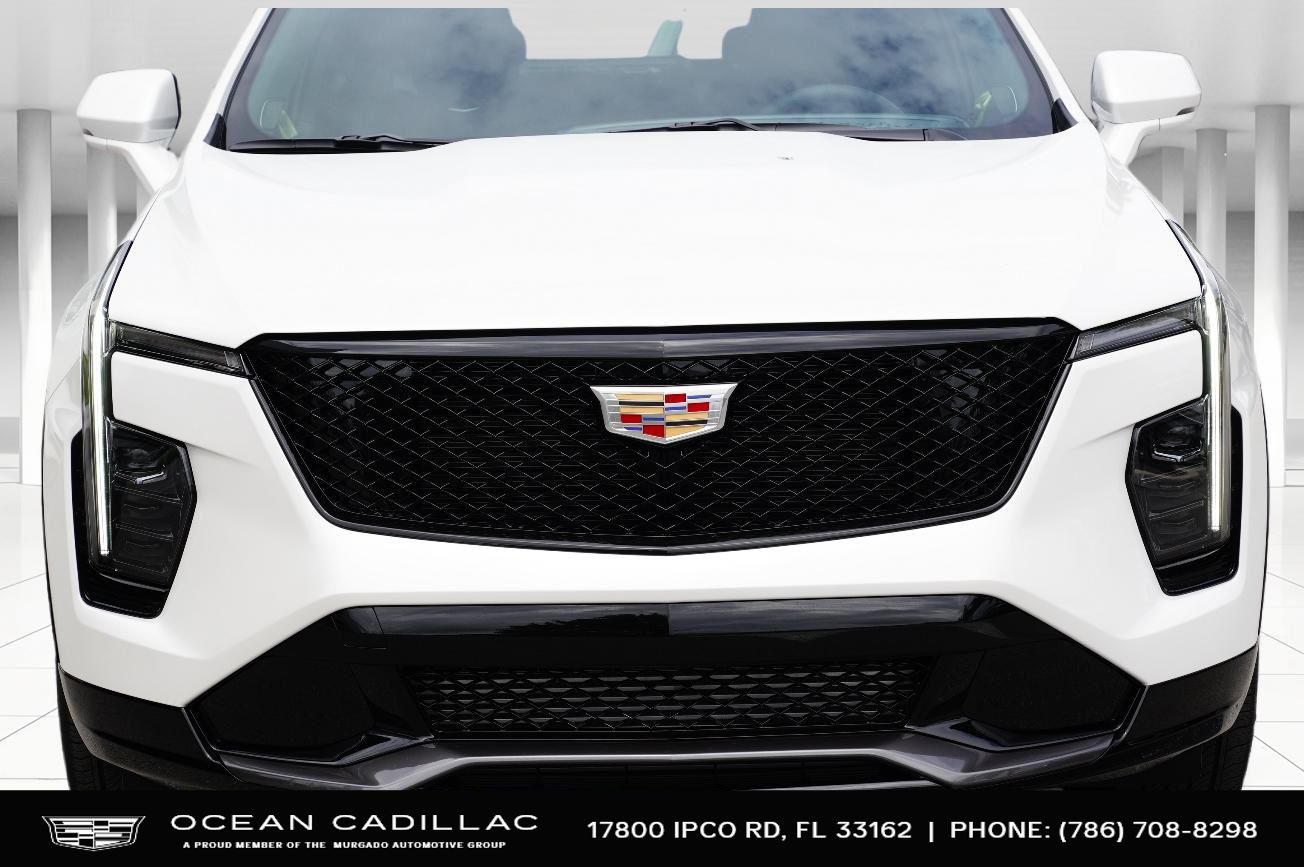 2024 Cadillac XT4 Sport 9