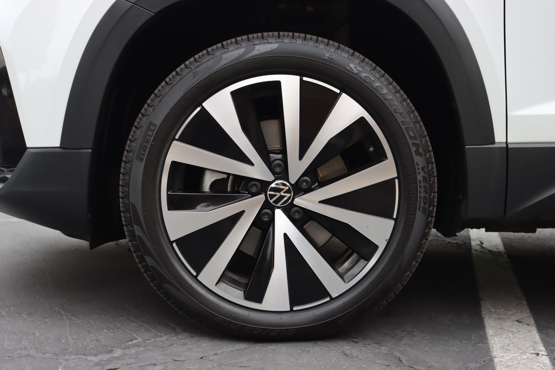 2022 Volkswagen Taos 1.5T SE photo
