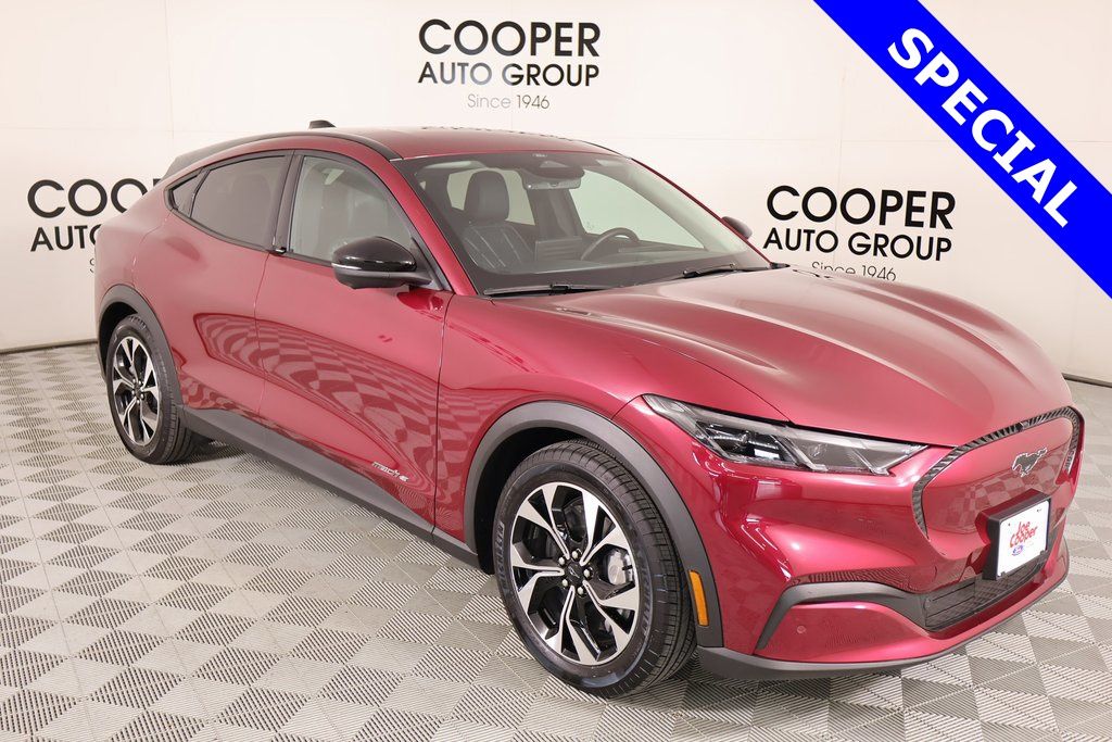 2025 Ford Mustang Mach-E Select RWD