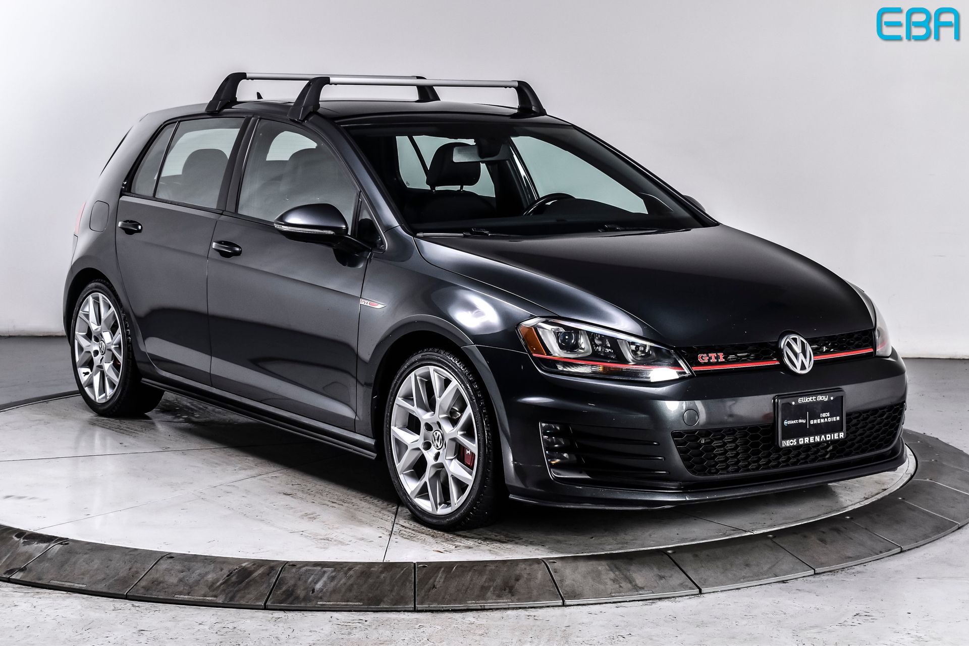 2017 Volkswagen Golf GTI 2.0T SE 4-Door FWD