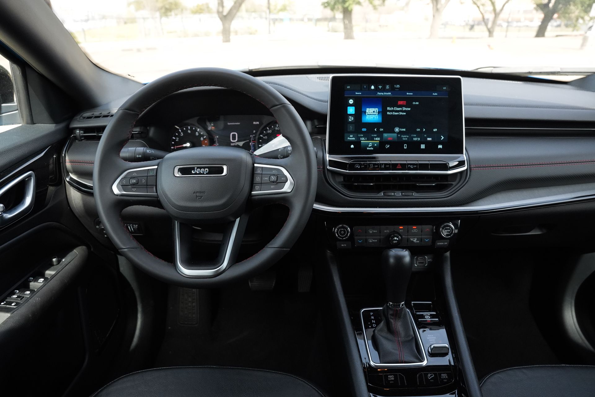 2025 Jeep Compass Trailhawk - 8