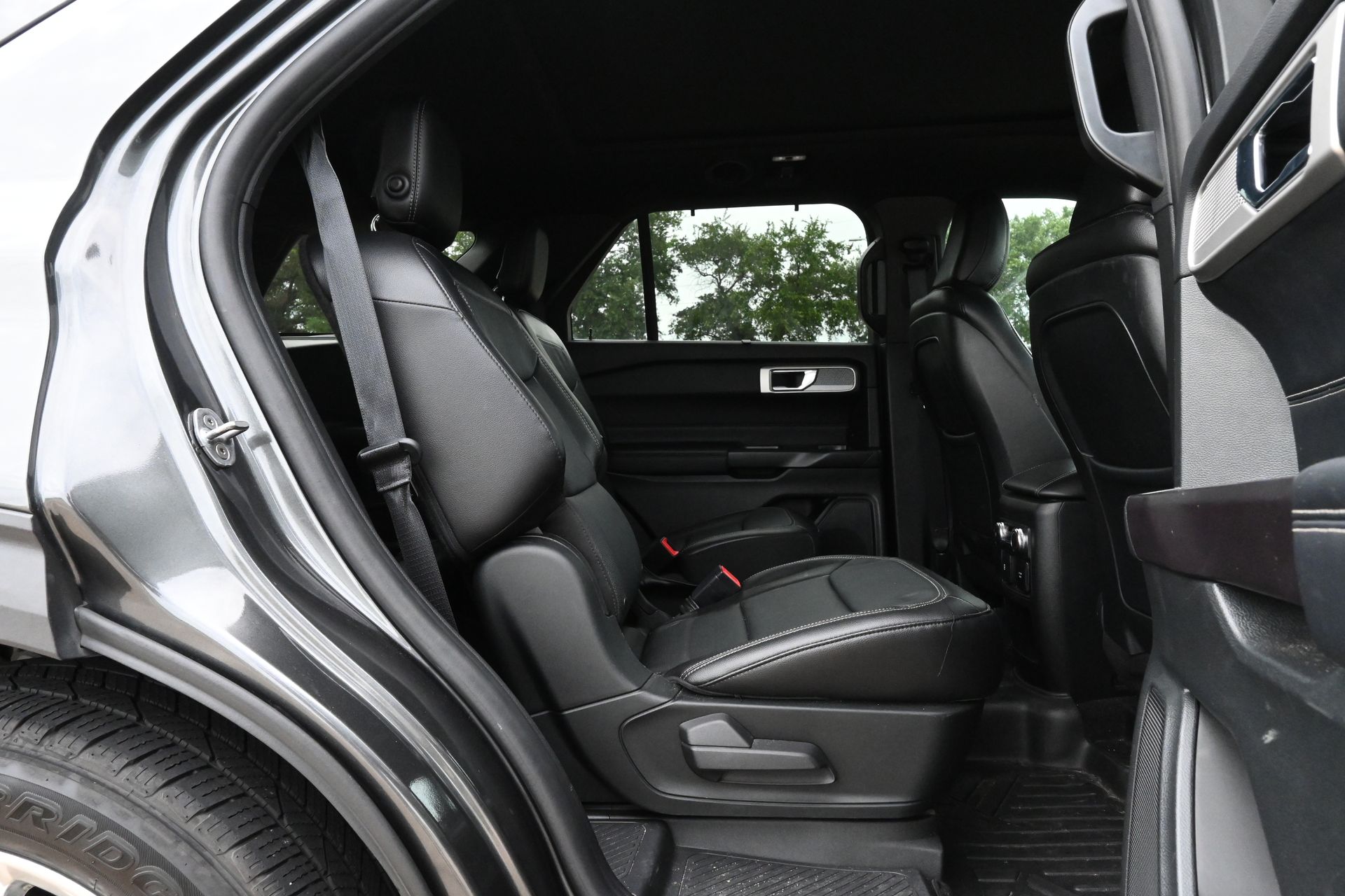 2020 Ford Explorer Limited Gray at DeMontrond Auto Country