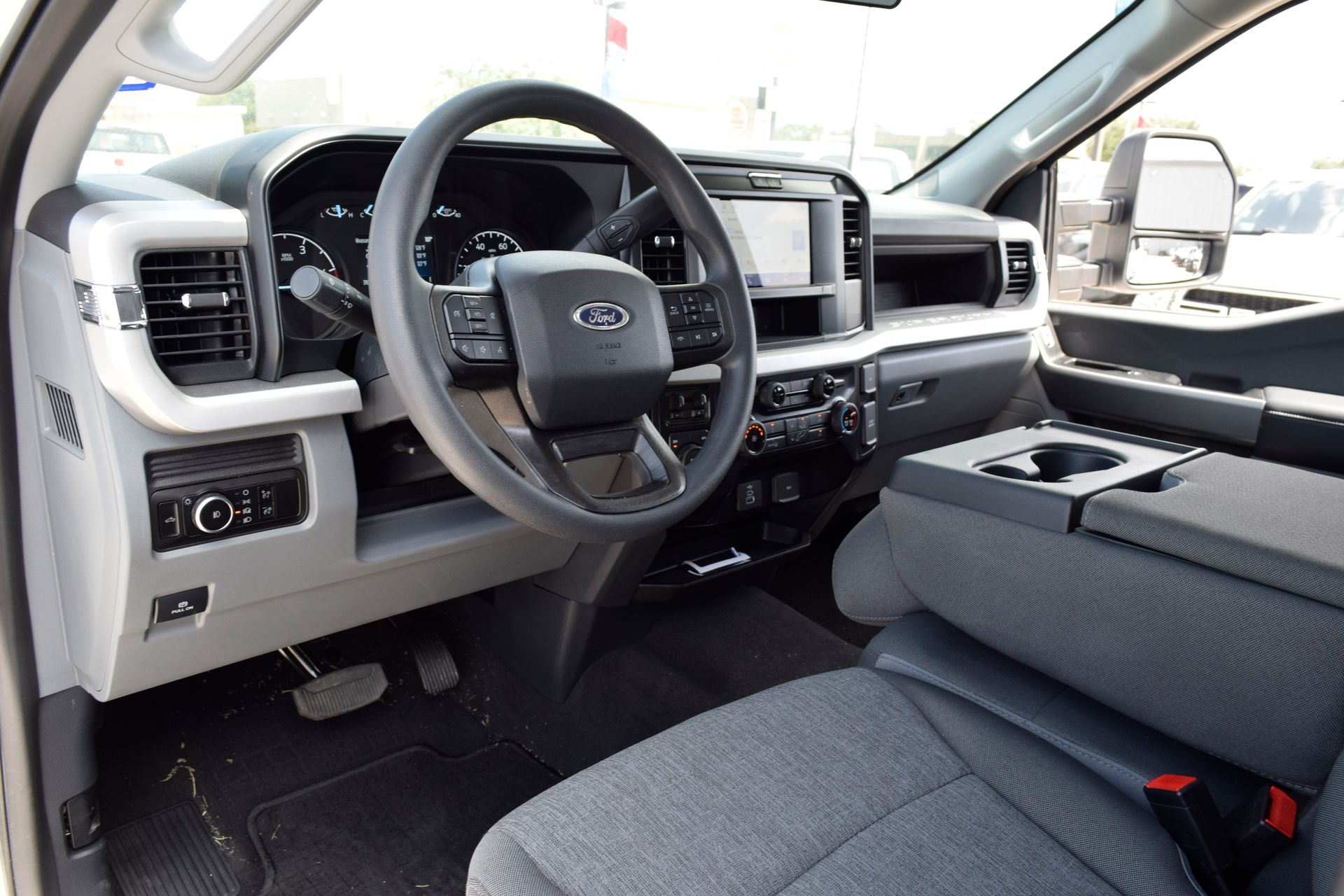 2025 Ford F-250SD XL White at South Houston Nissan