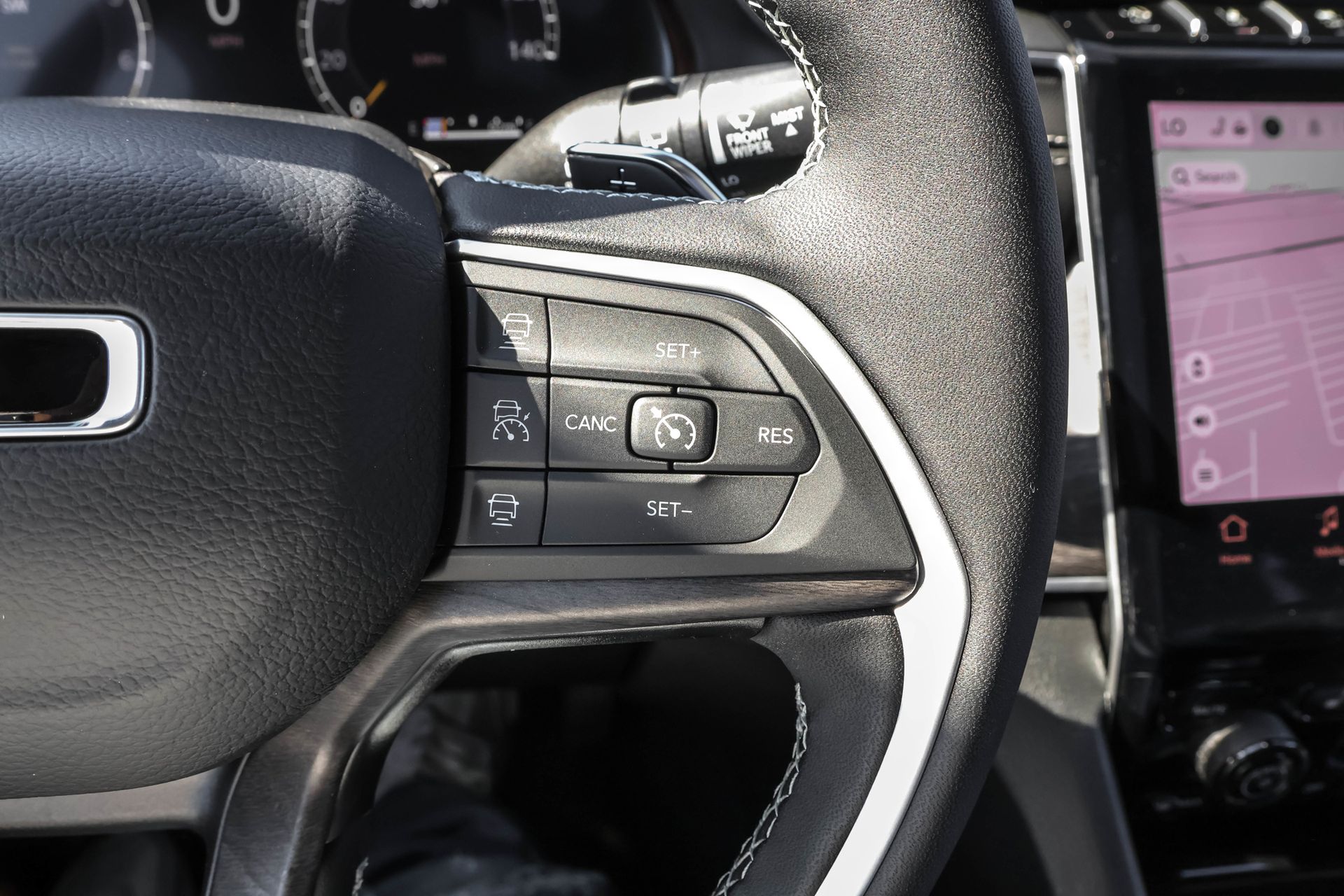 2025 JEEP GRAND CHEROKEE - Image 26