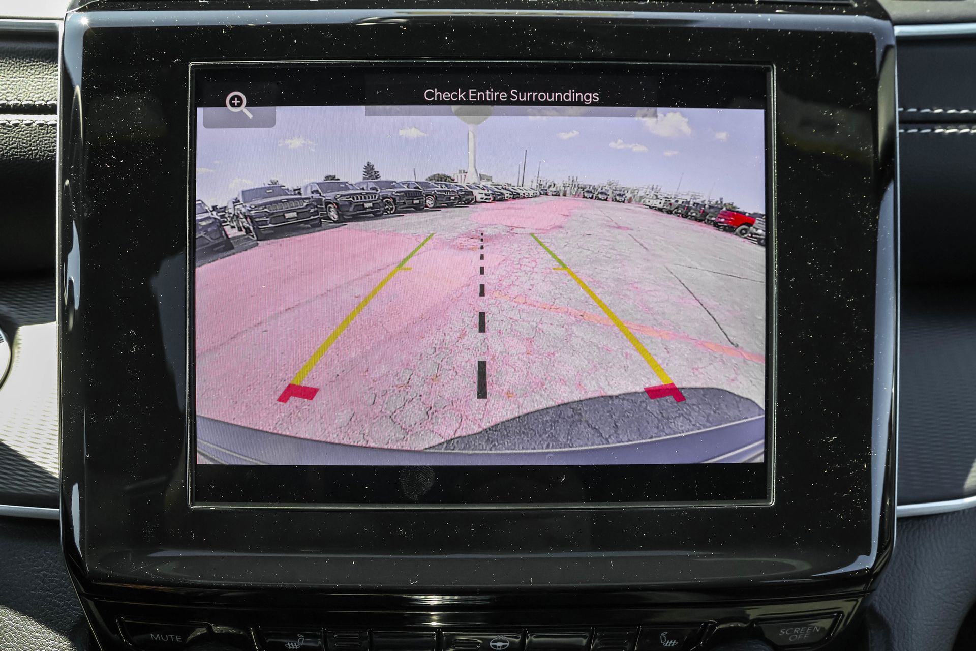 2025 JEEP GRAND CHEROKEE - Image 18