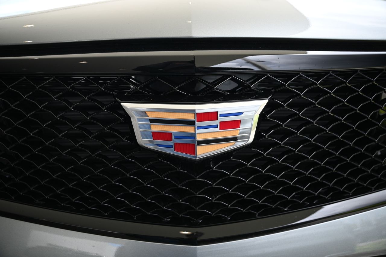 2024 Cadillac XT4 Sport 9