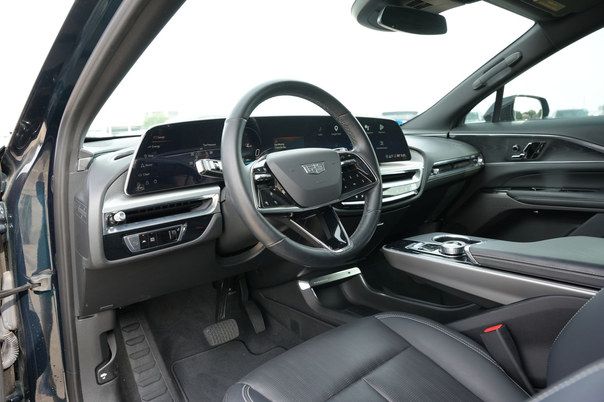 2024 Cadillac LYRIQ Luxury Green at Central Houston Nissan