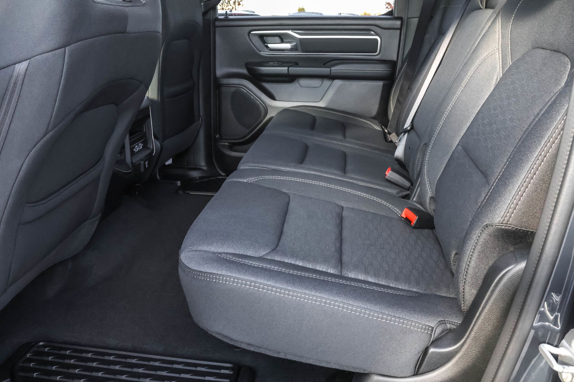 2026 RAM 1500 - Image 14