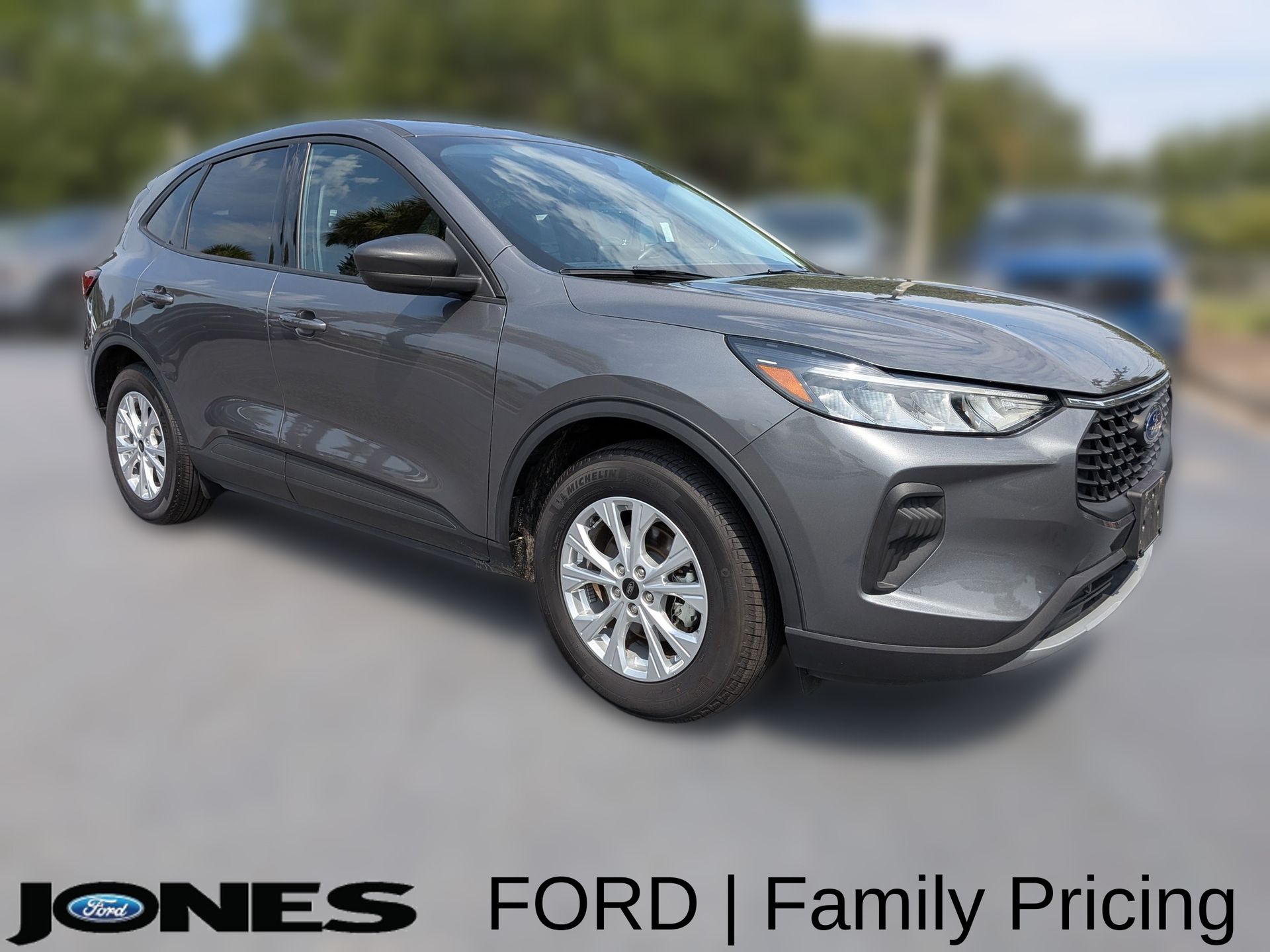 Gray Metallic 2025 Ford Escape SUV / Crossover Front-Wheel Drive 8-Speed Automatic