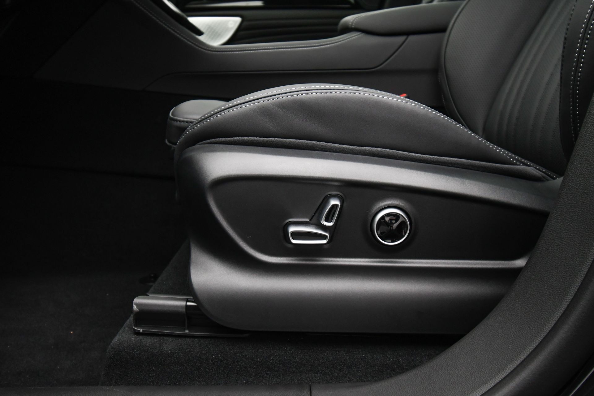 2025 Maserati Grecale MODENA - Photo 41