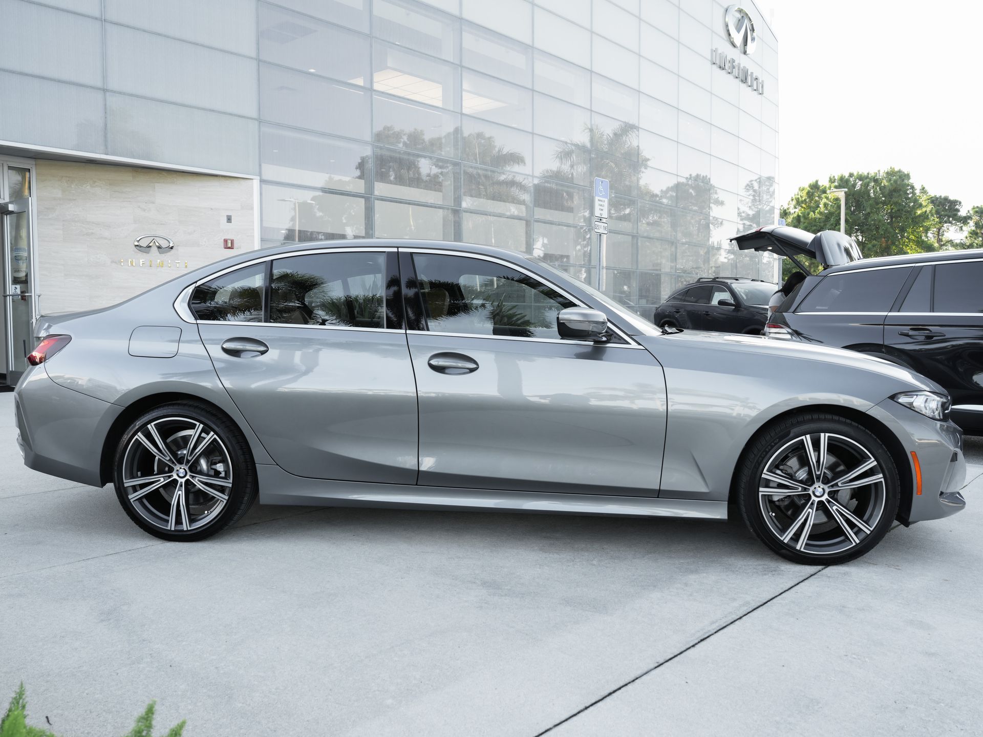 used 2024 BMW 3-Series car, priced at $38,576
