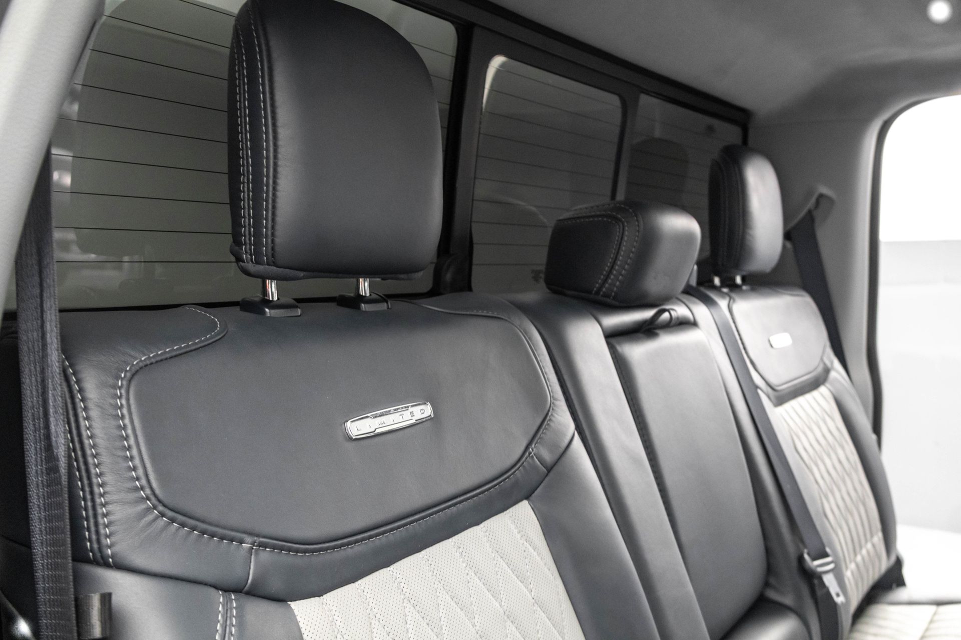 2024 FORD F-350 - Image 36