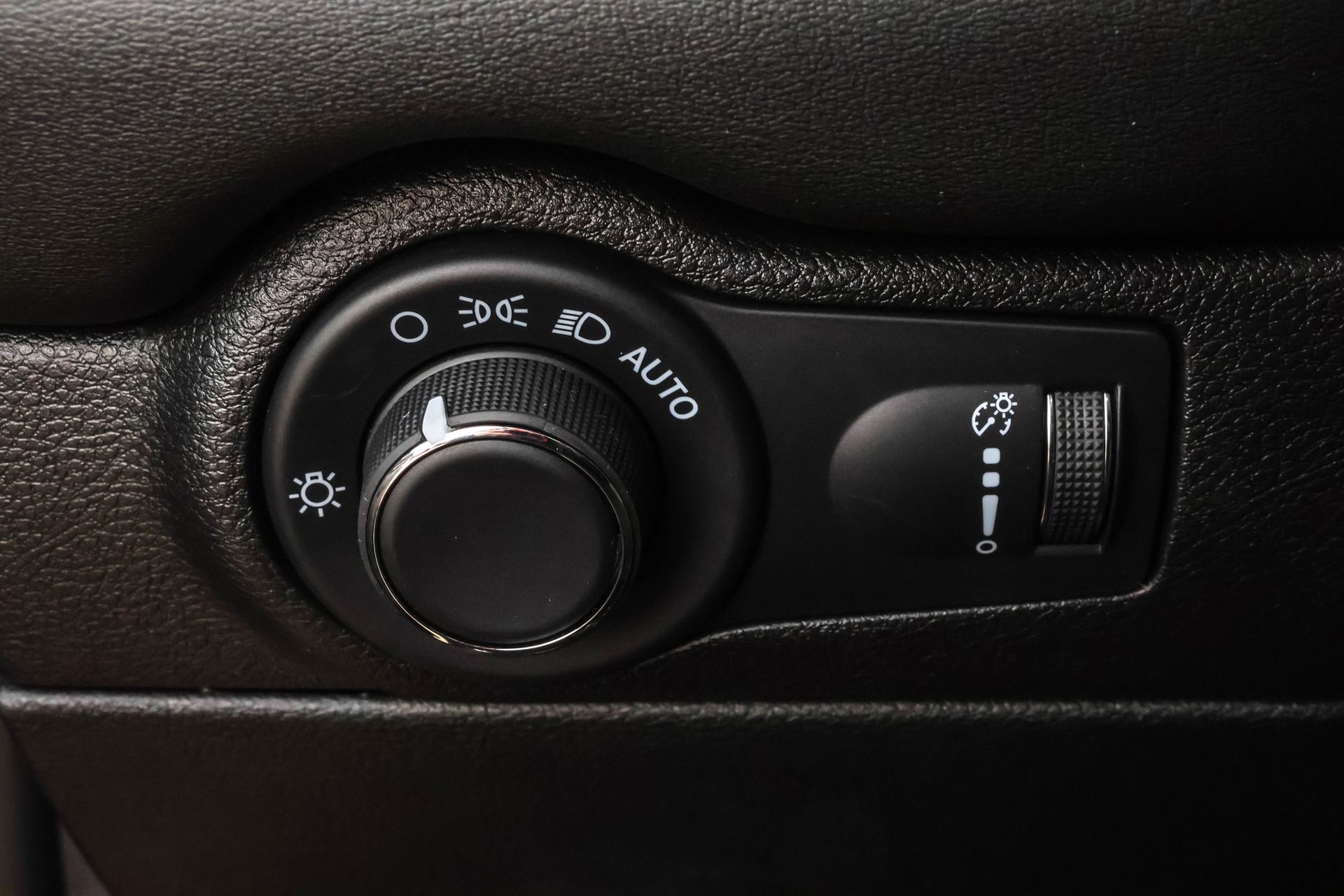 2026 DODGE DURANGO - Image 30