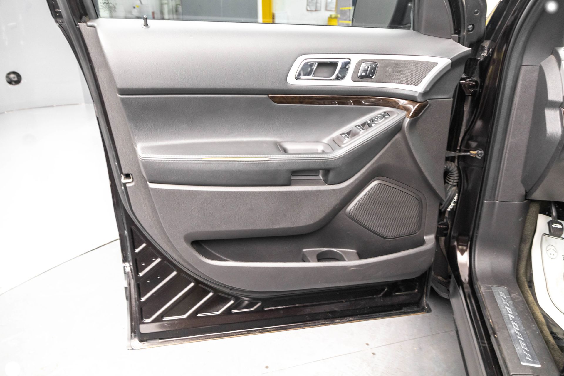 2013 FORD EXPLORER - Image 30