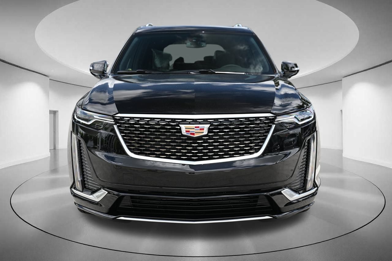 2024 Cadillac XT6 Luxury 8