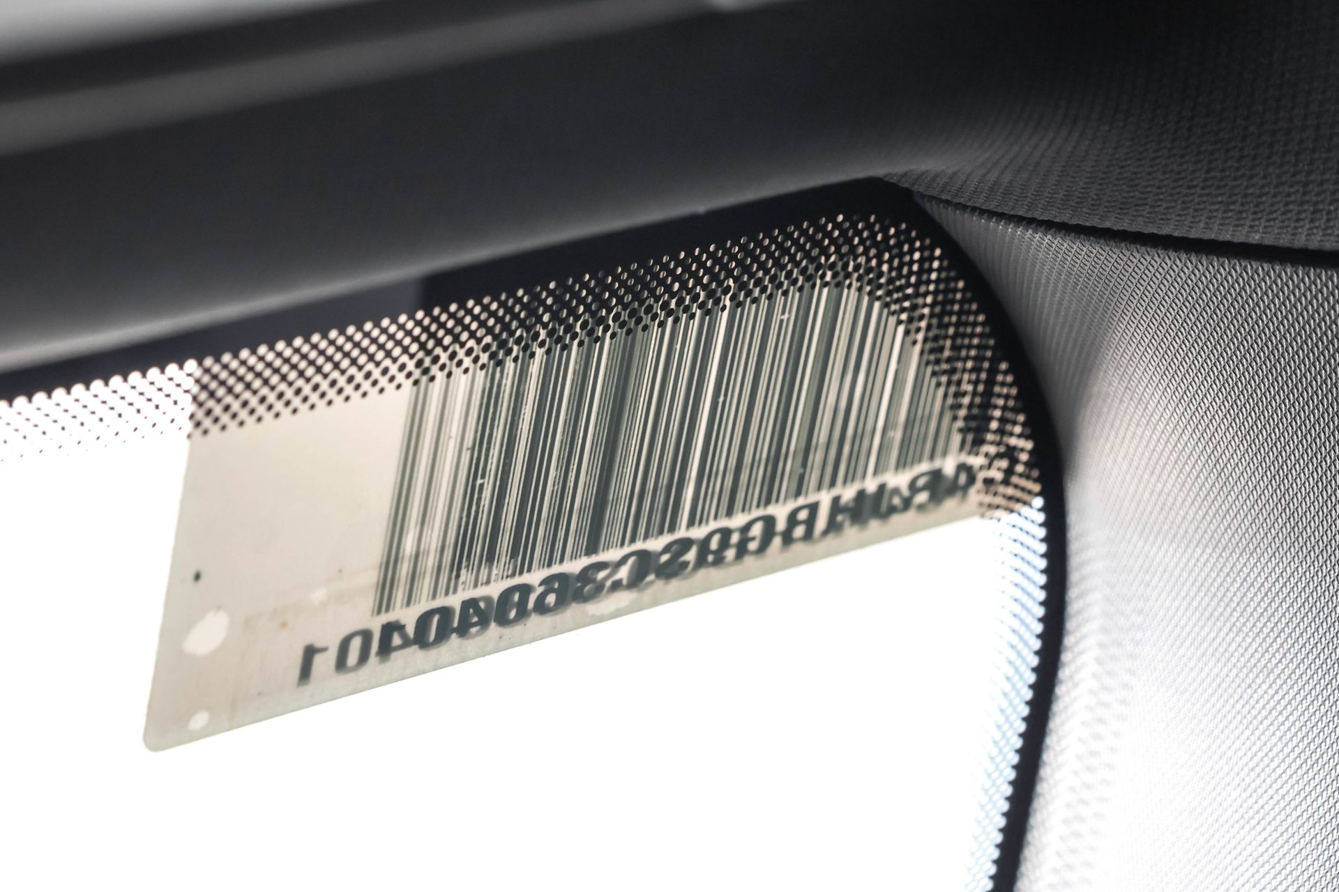 2025 JEEP GRAND CHEROKEE - Image 29