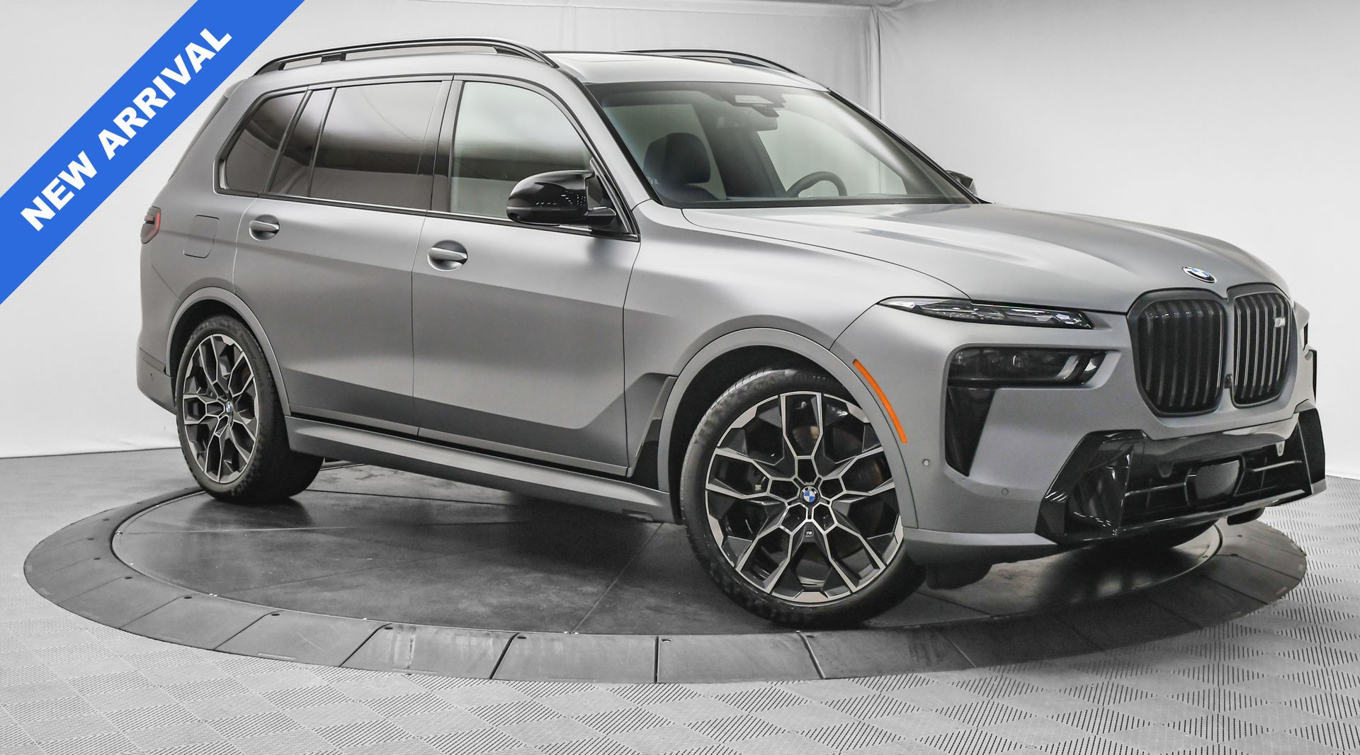 2024 BMW X7 M60i