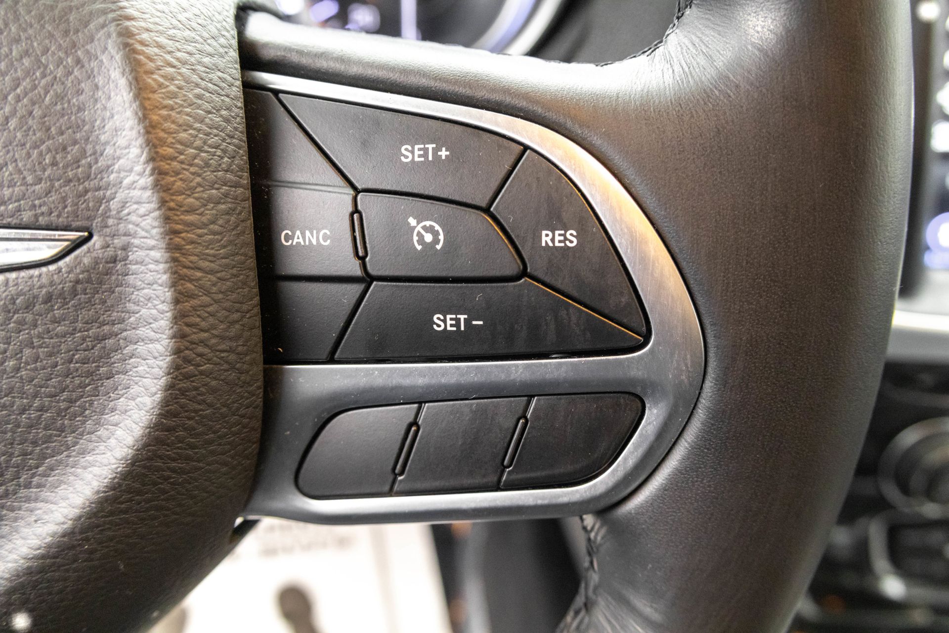 2022 CHRYSLER 300 - Image 22