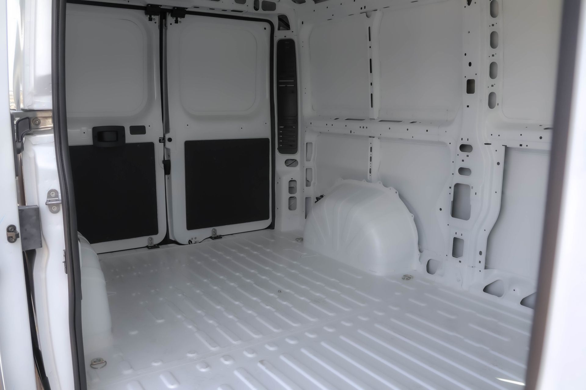 2026 RAM PROMASTER 1500 - Image 9