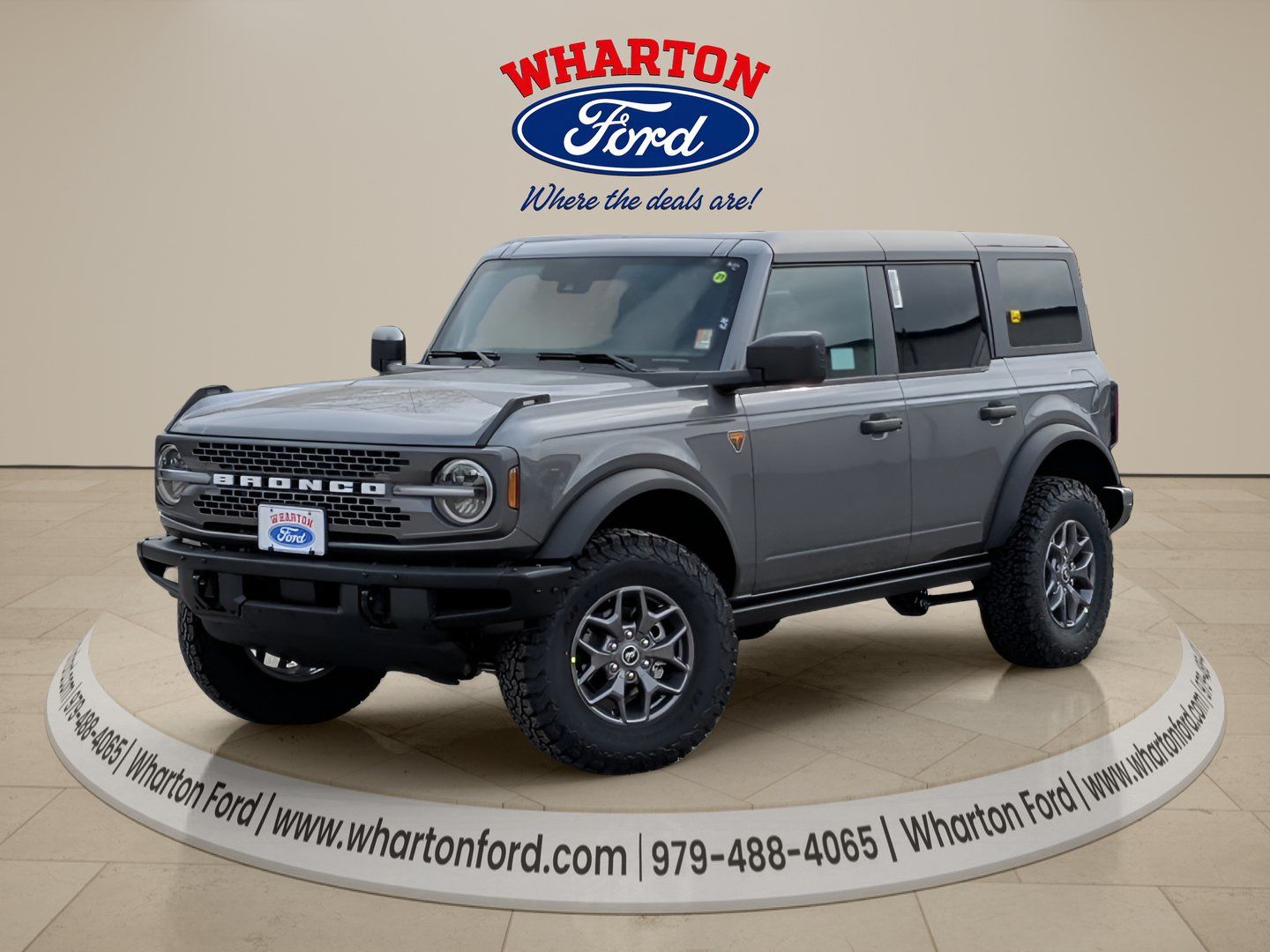 2025 Ford Bronco Badlands - 0