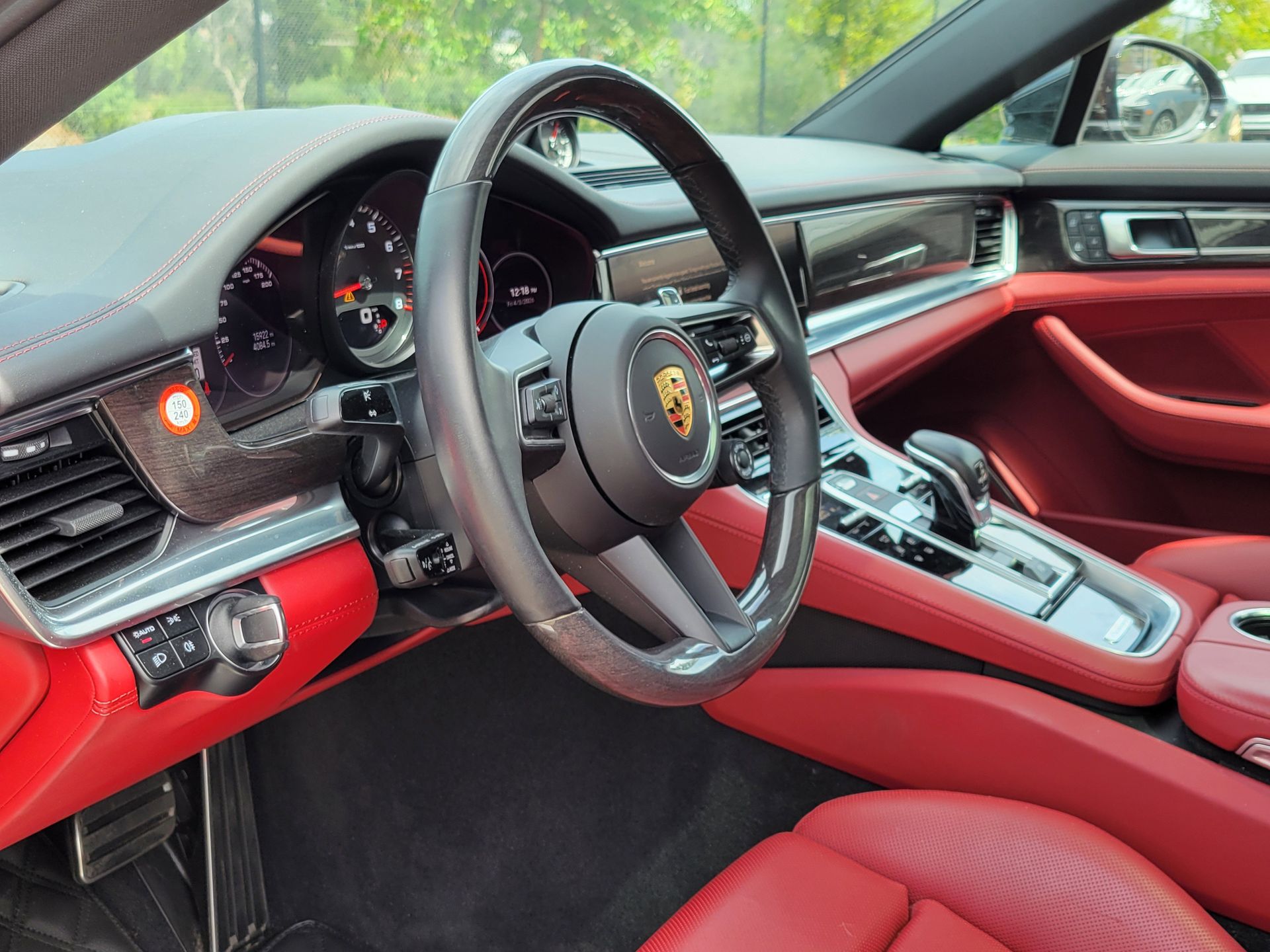 View vehicle photo 4