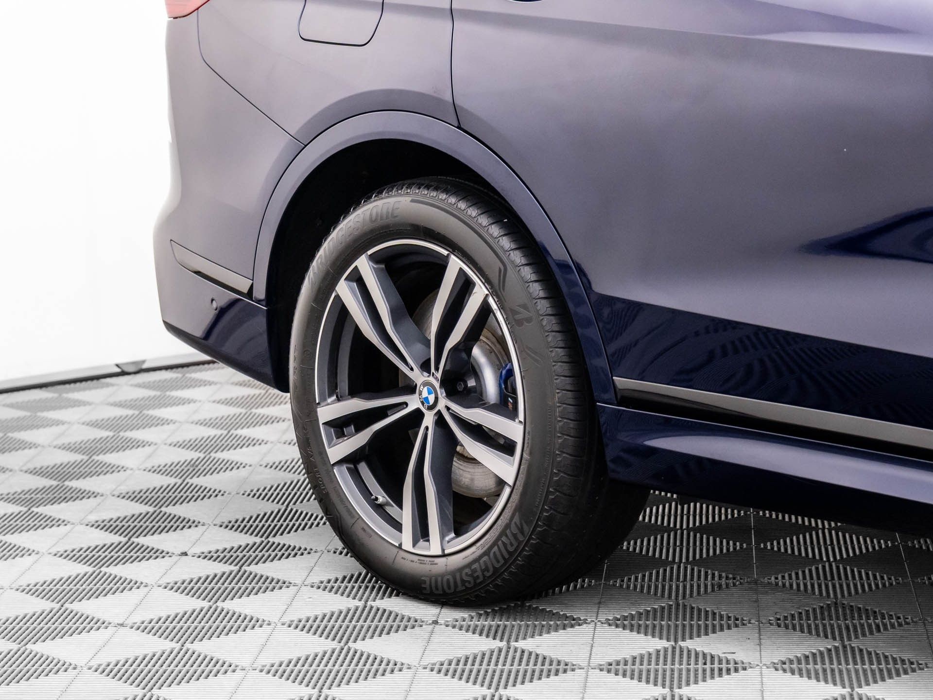 2022 BMW X7 M50i photo