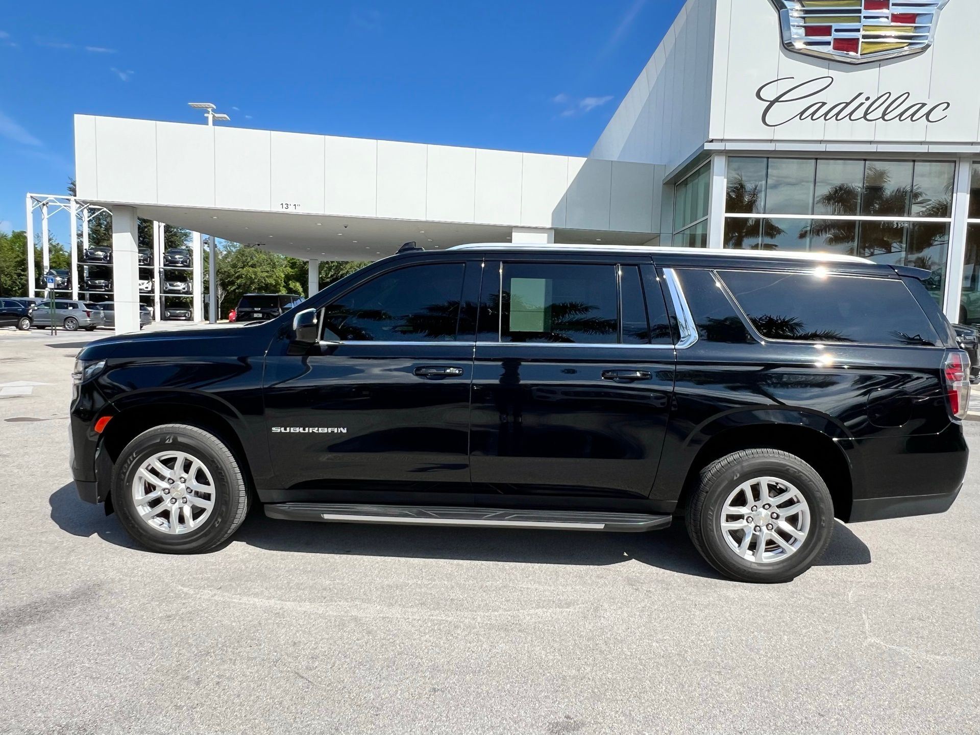 2021 Chevrolet Suburban LT 28