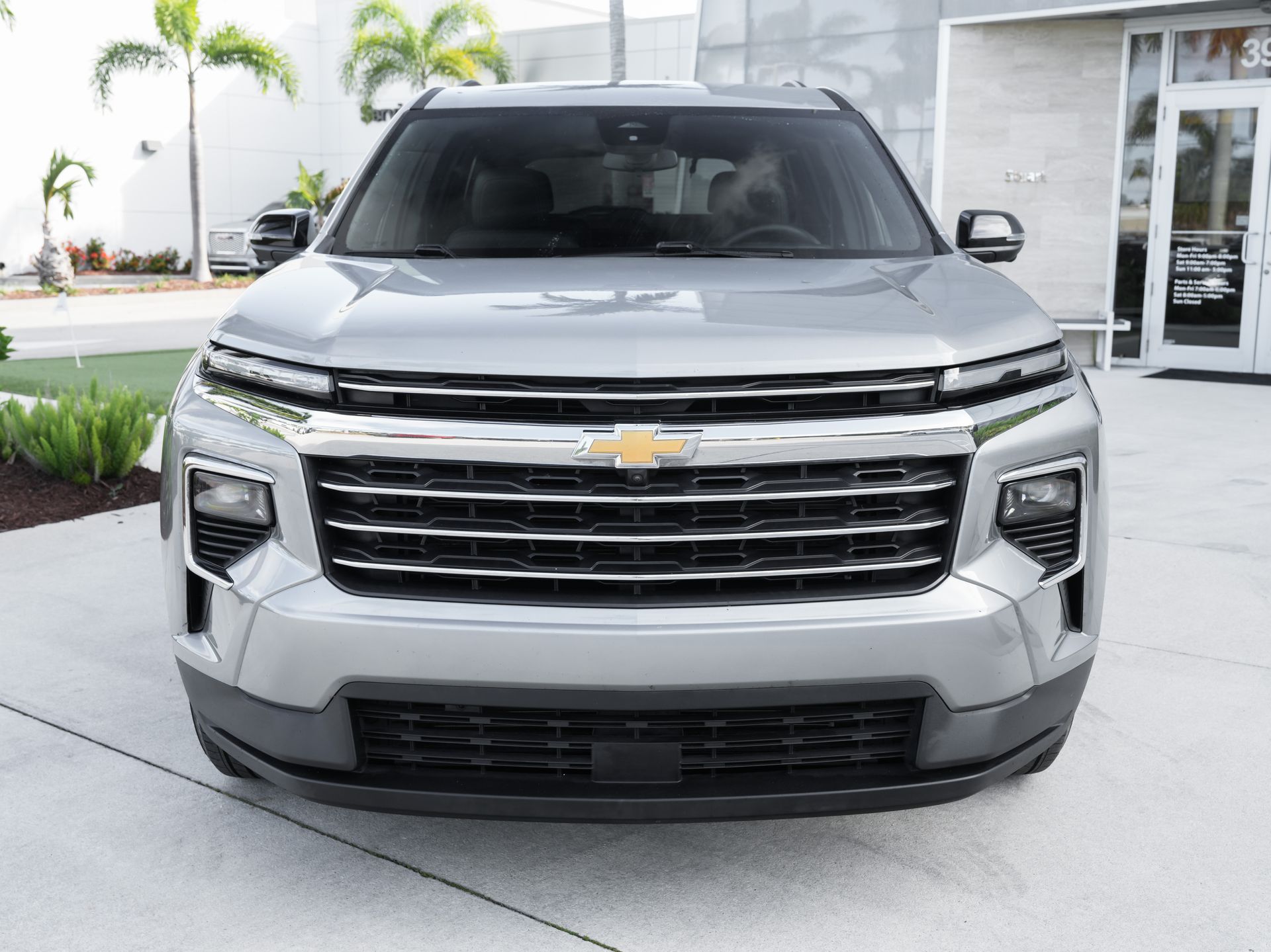used 2024 Chevrolet Traverse car, priced at $31,500
