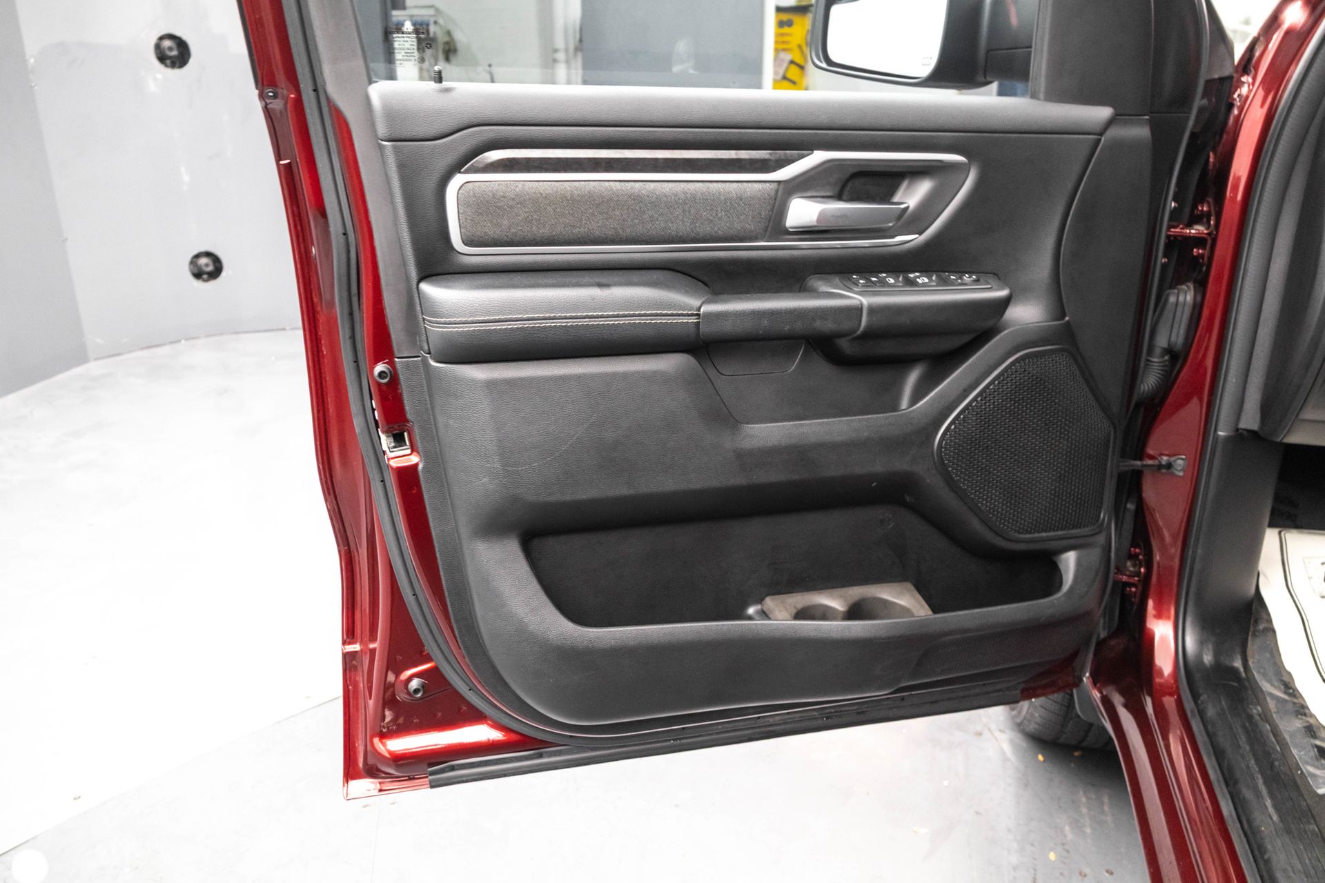 2020 RAM 1500 - Image 29