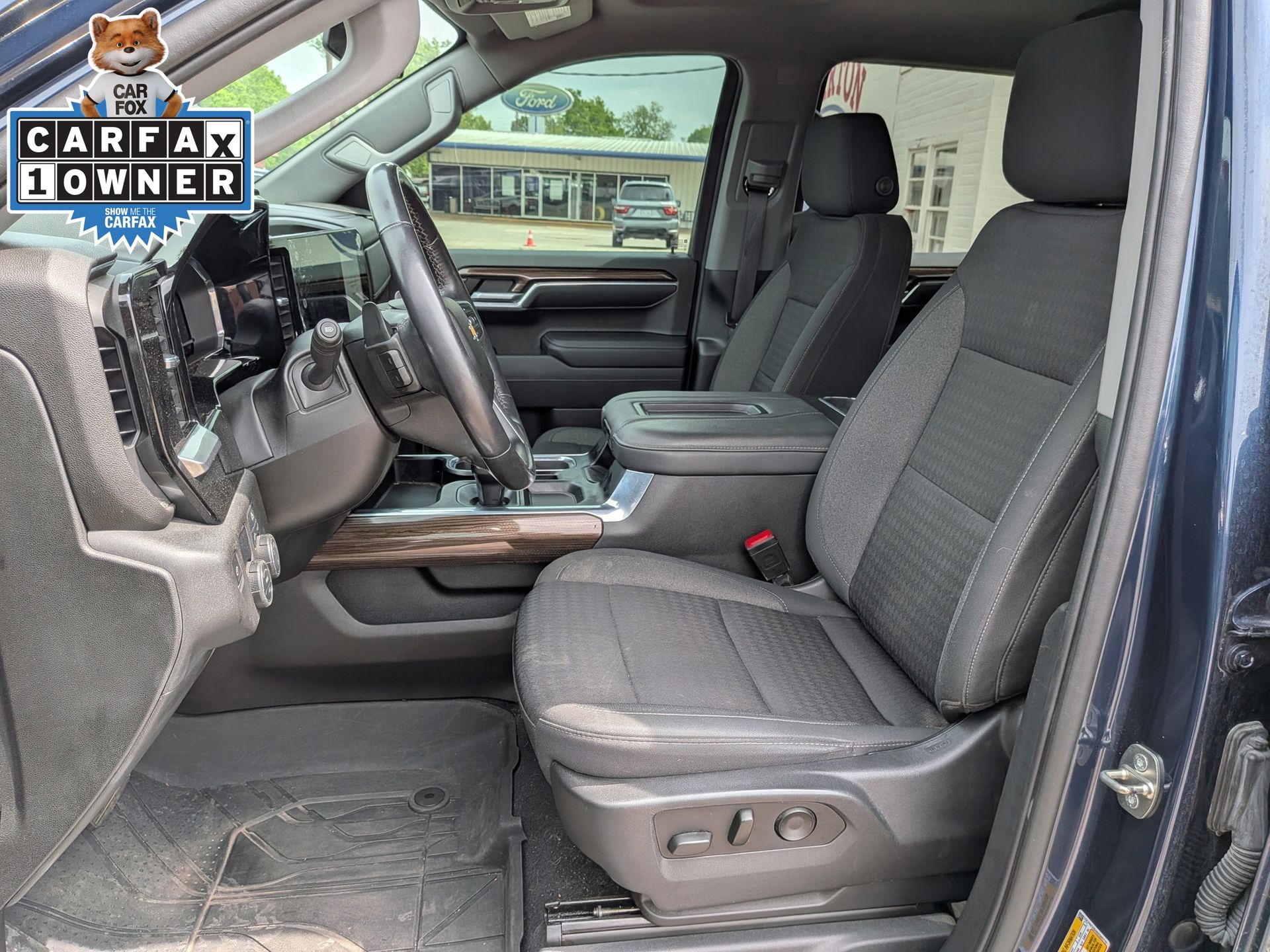 2022 Chevrolet Silverado 1500 LT - 9
