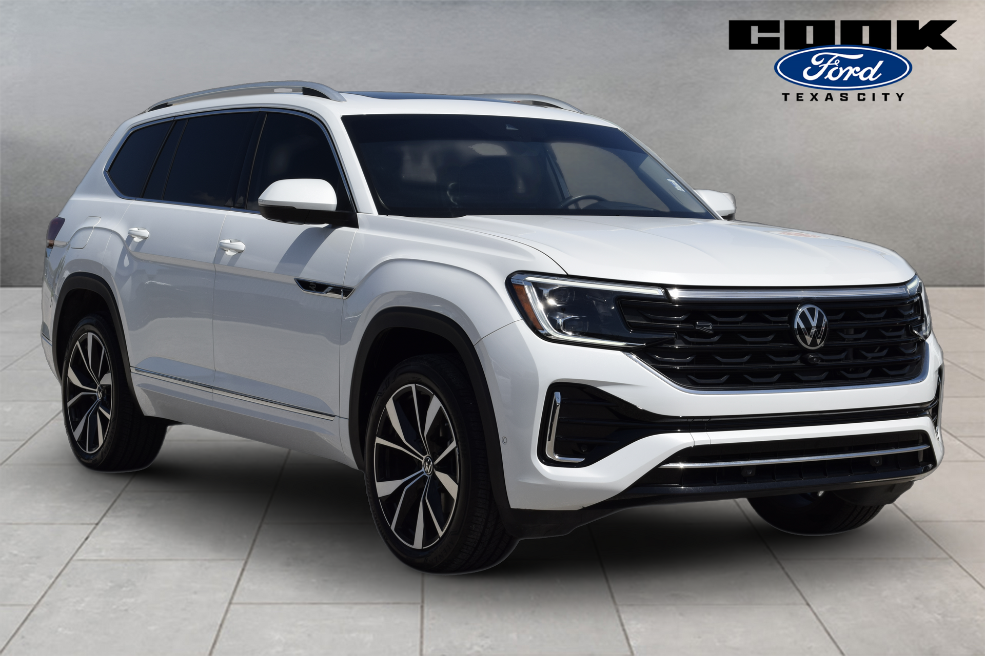 2024 Volkswagen Atlas 2.0T SEL Premium R-Line White at Don McGill Toyota