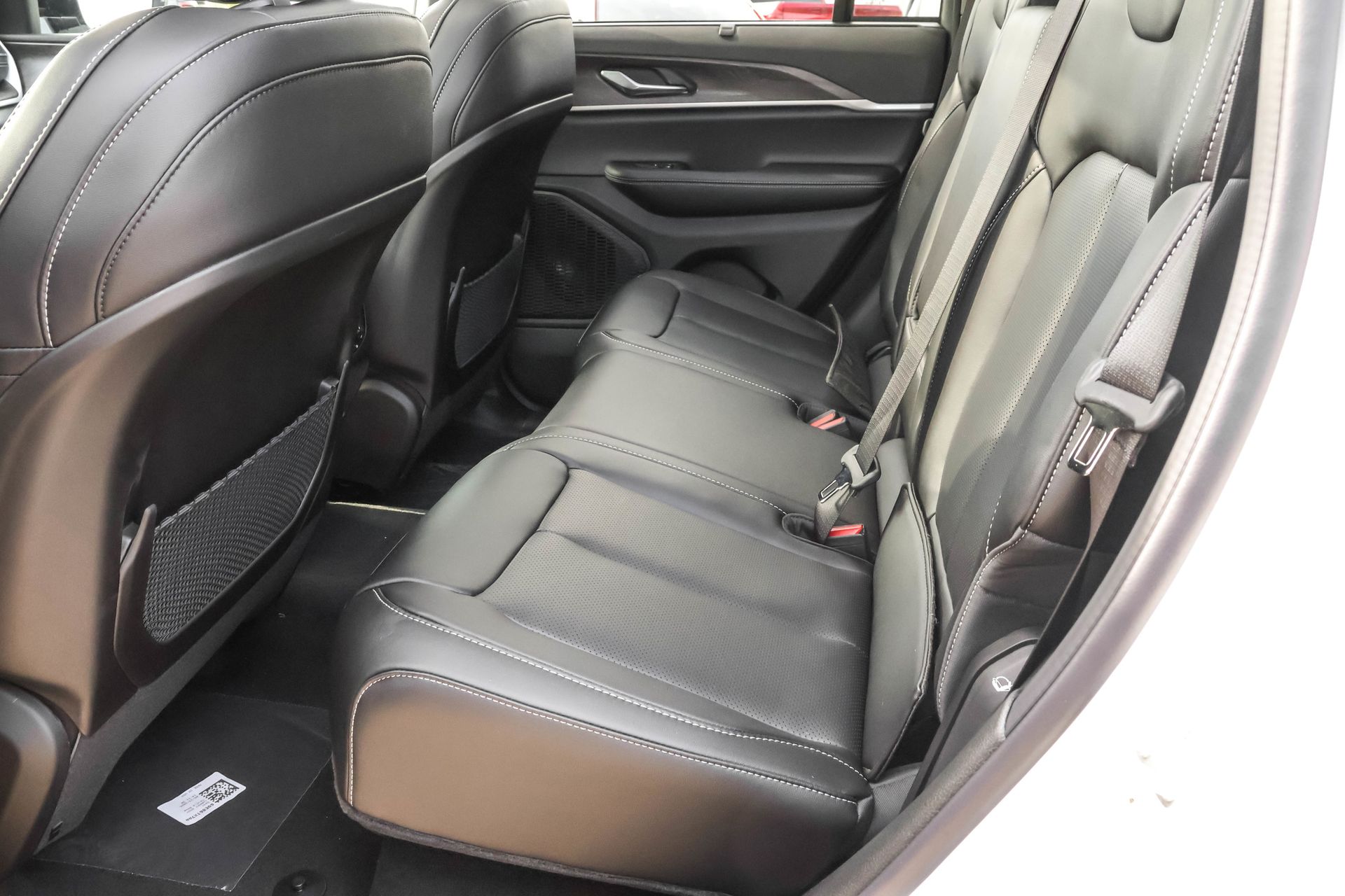 2025 JEEP GRAND CHEROKEE - Image 15