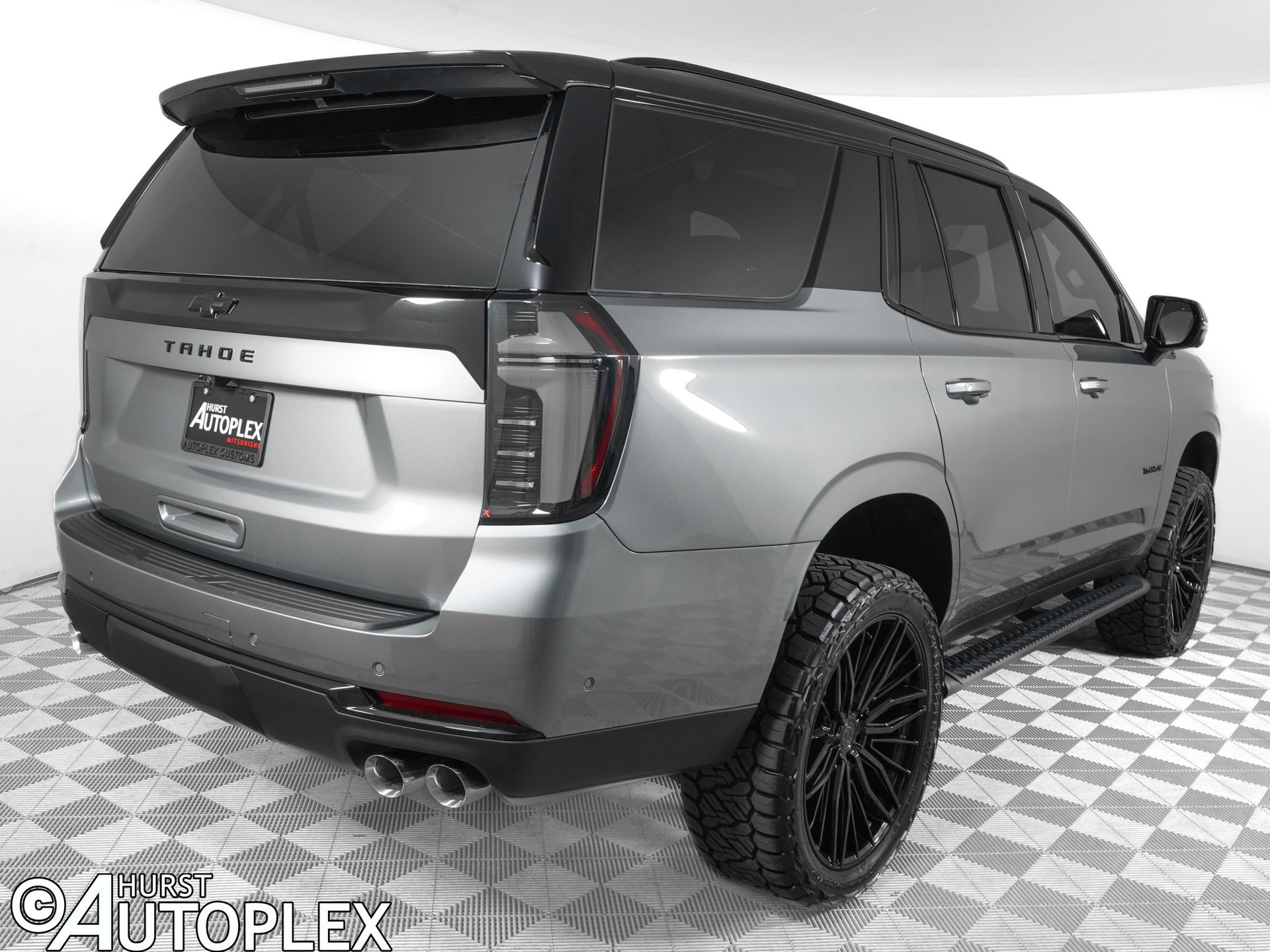 View vehicle photo 6