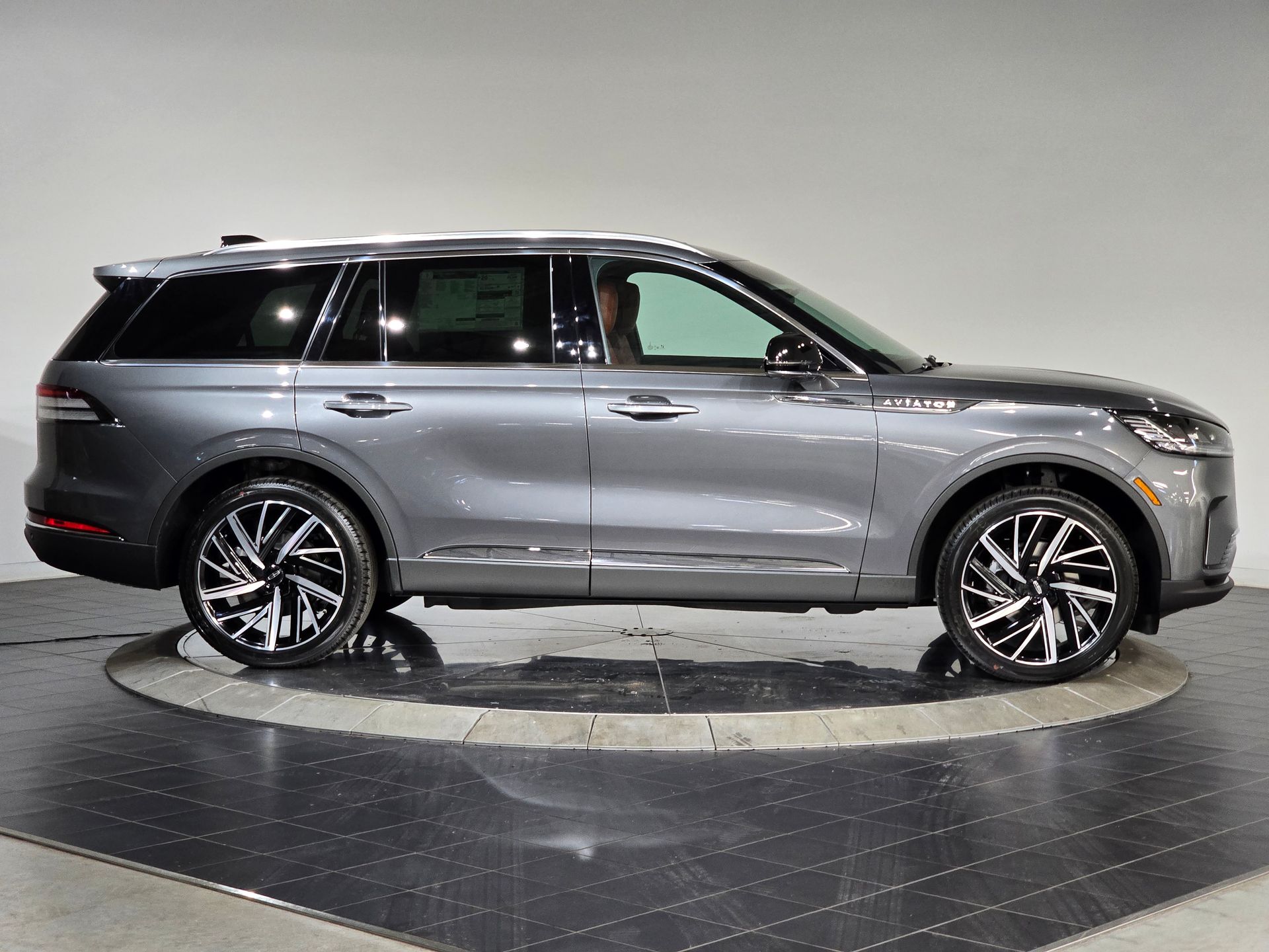 New Gray Metallic 2025 Lincoln Aviator Reserve for Sale in Chicago