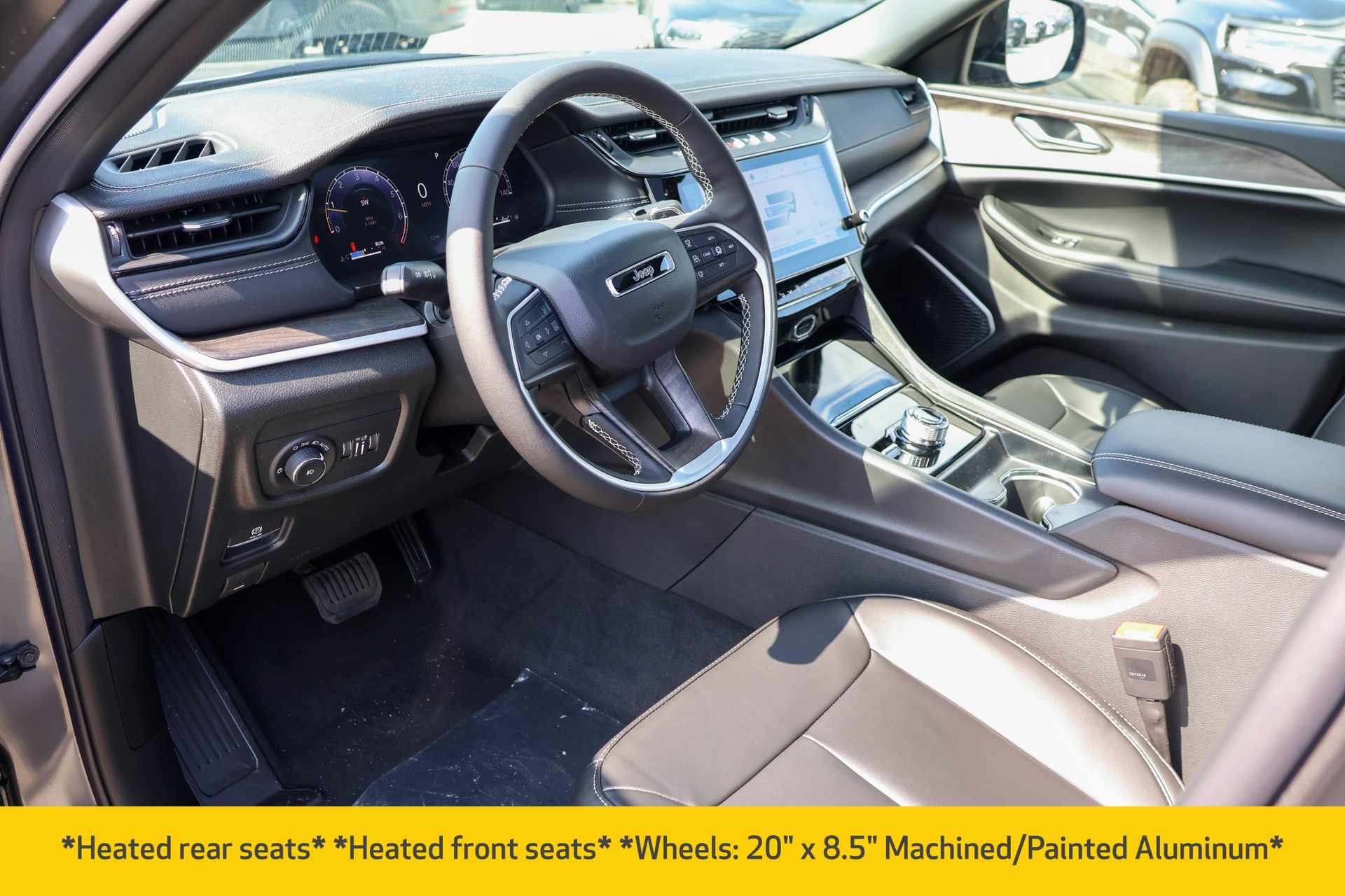 View vehicle photo 4
