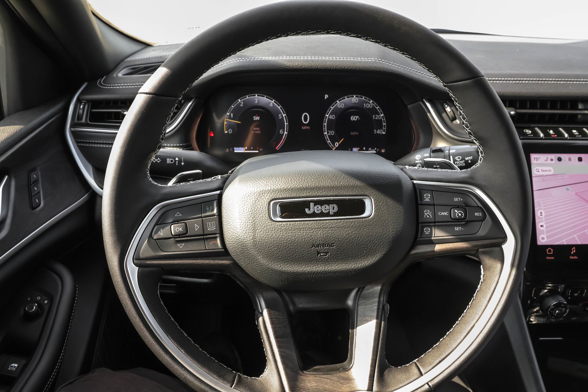 2025 JEEP GRAND CHEROKEE L - Image 27