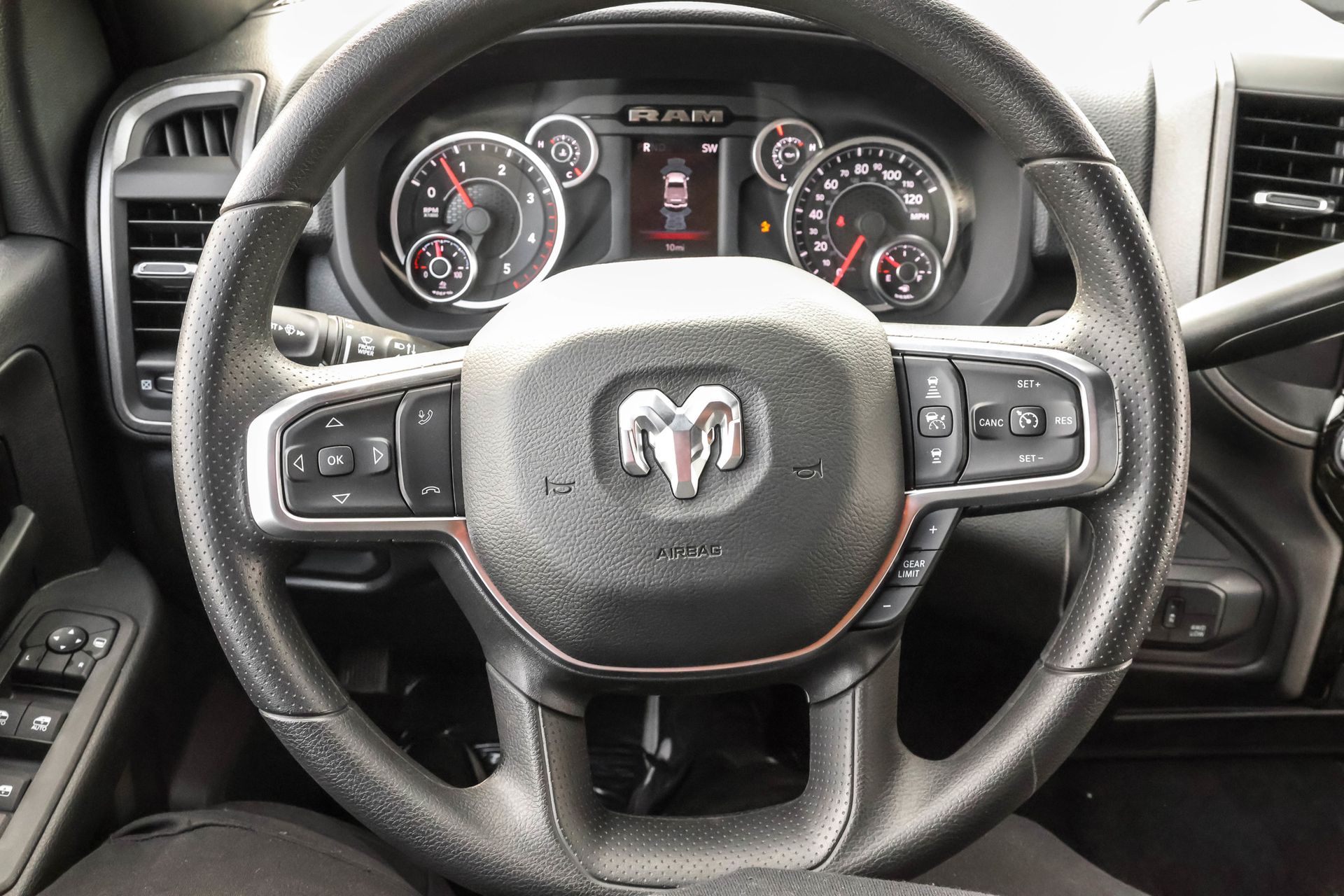 2026 RAM 3500 - Image 31