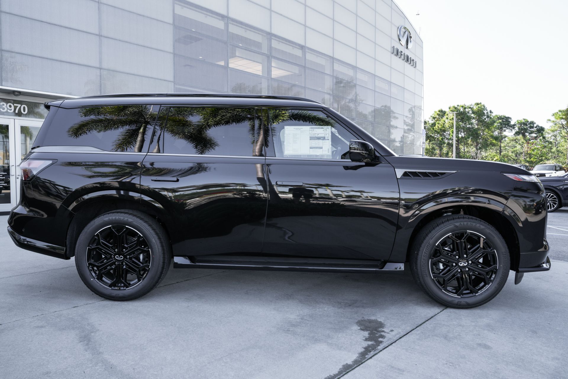 new 2026 INFINITI QX80 car, priced at $89,330