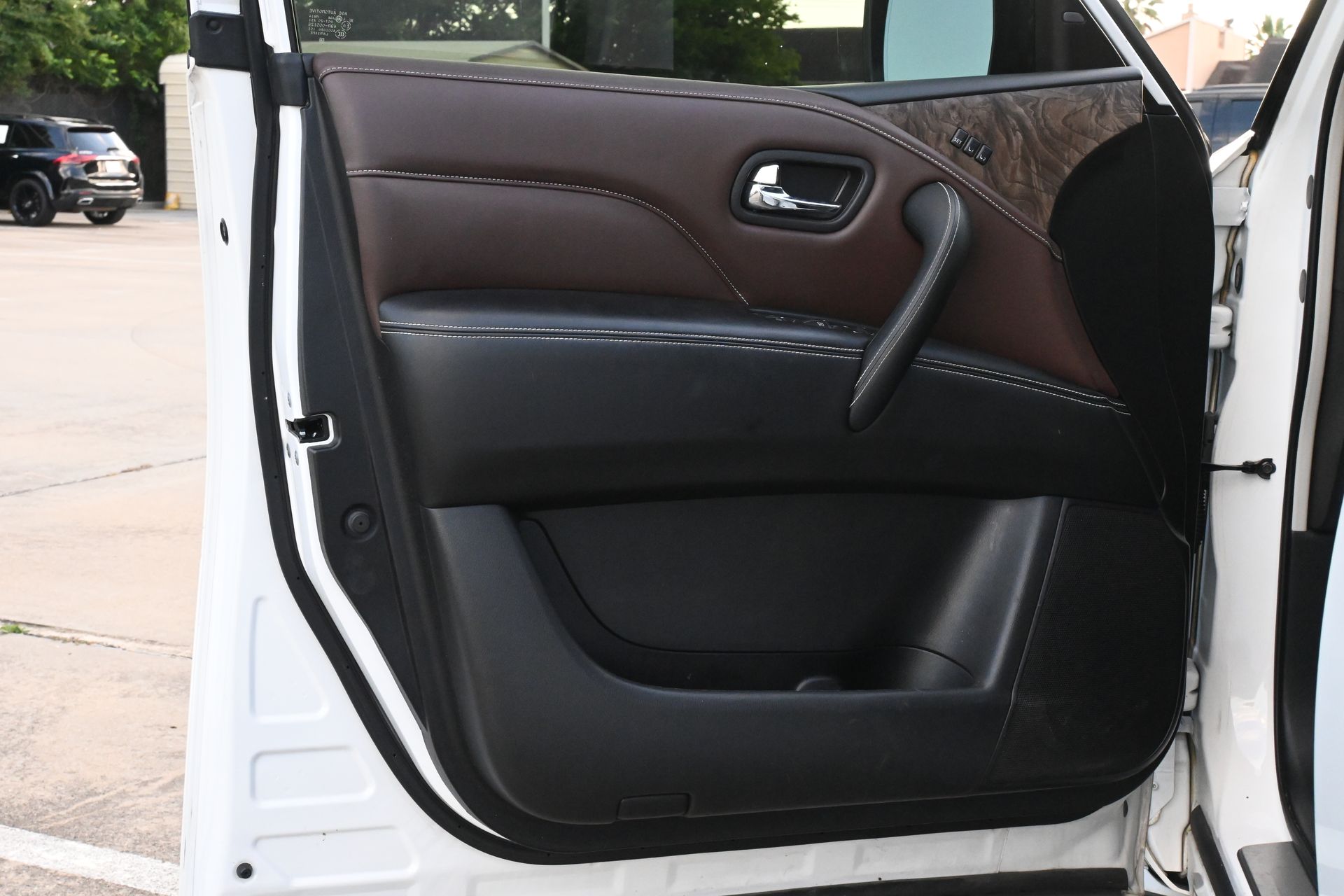 2021 INFINITI QX80 Premium Select White at Westside Lexus